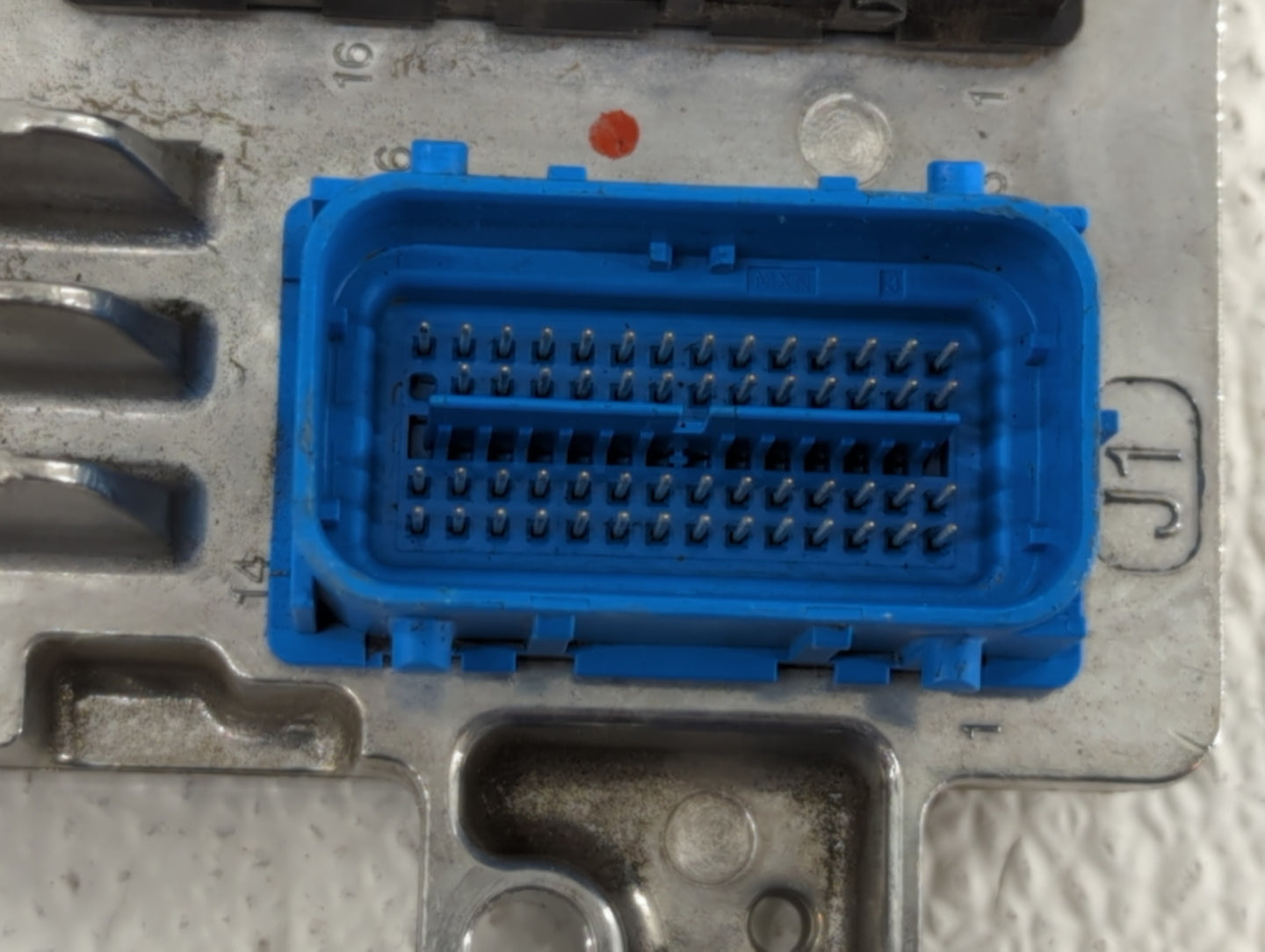 2017-2018 Chevrolet Trax PCM Engine Control Computer ECU ECM PCU OEM P/N:12692201 12685936, 12668986 Fits Fits 2017 2018 201