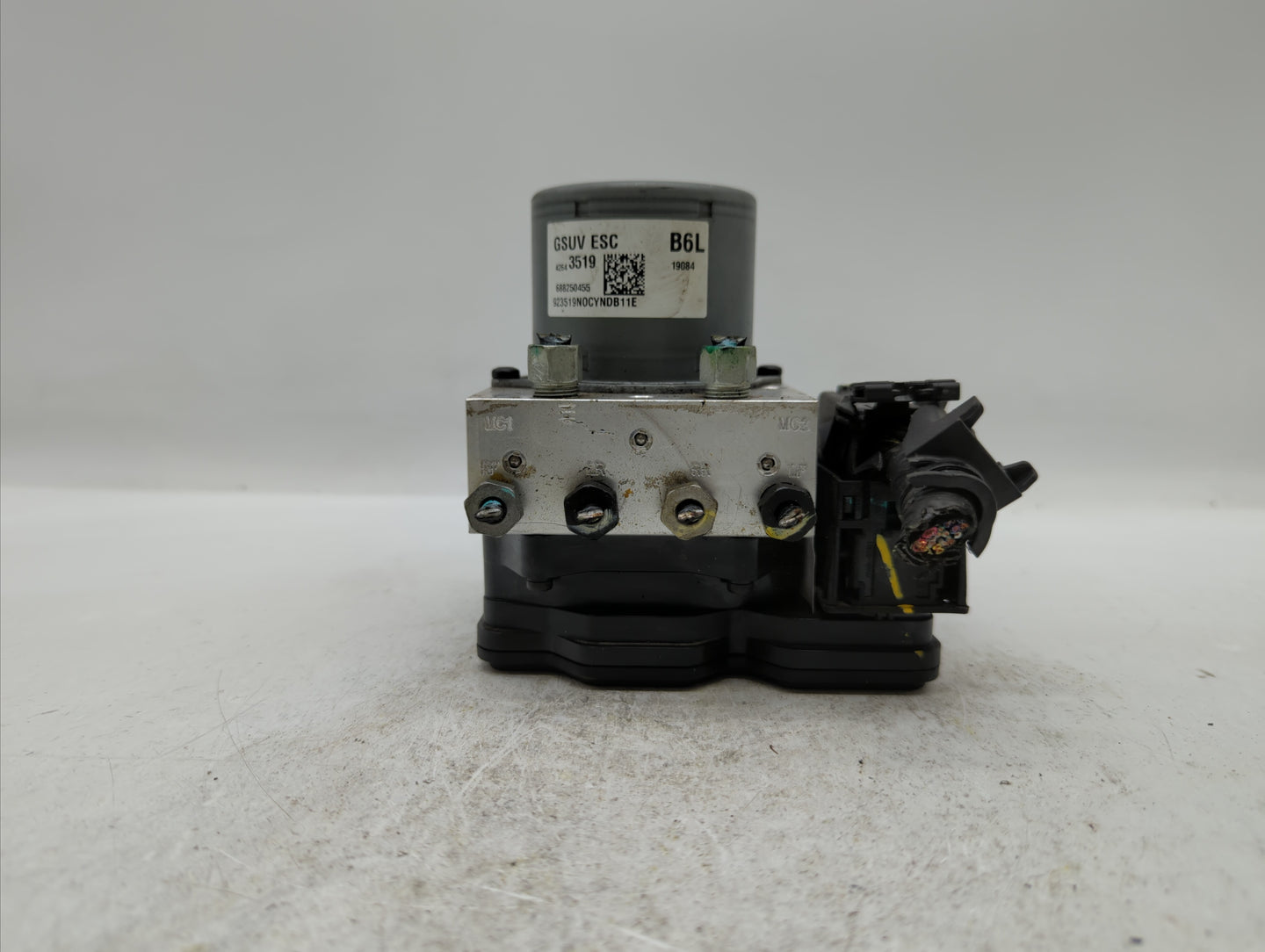 2017-2018 Chevrolet Trax ABS Pump Control Module Replacement P/N:42643519 42520669, 42563014 Fits Fits 2017 2018 2019 OEM Us