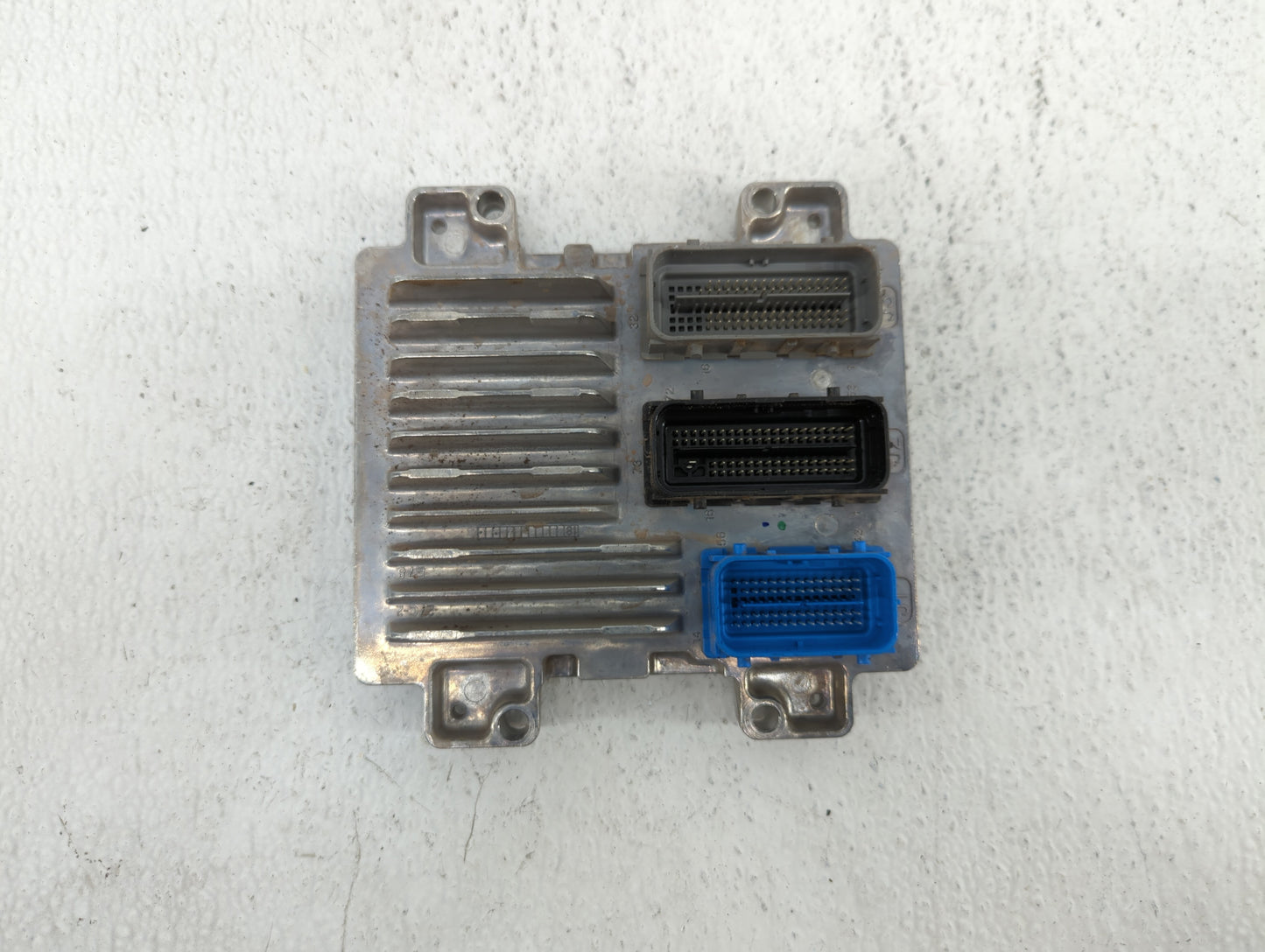 2017-2018 Chevrolet Trax PCM Engine Control Computer ECU ECM PCU OEM P/N:12697793 12706635, 12679097 Fits Fits 2017 2018 201
