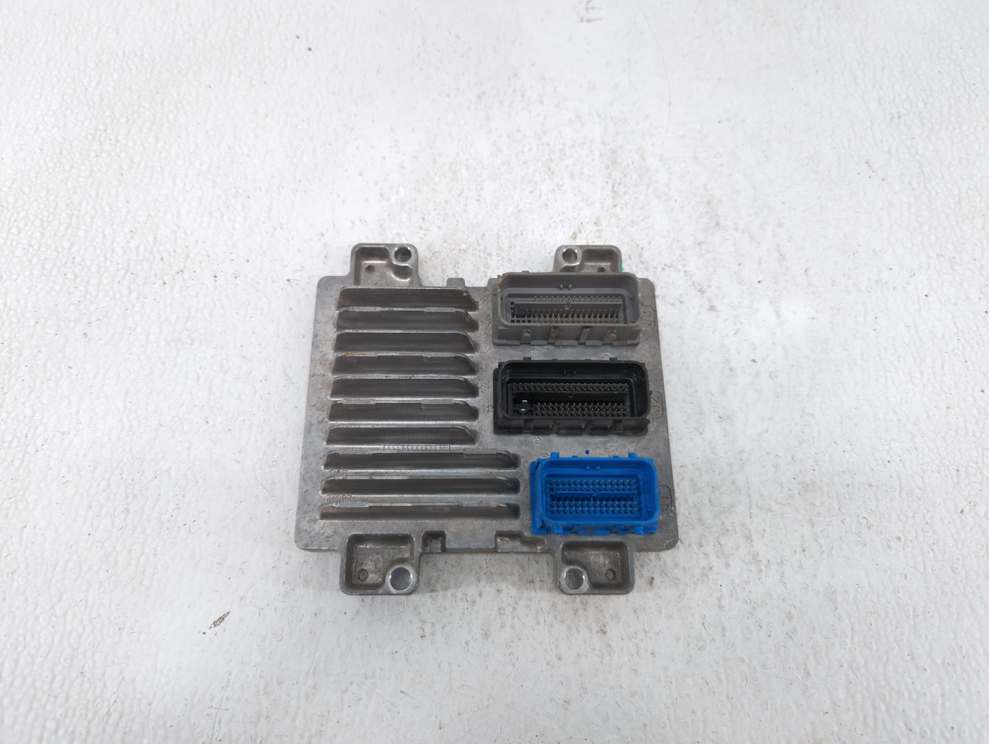 2017-2018 Chevrolet Trax PCM Engine Control Computer ECU ECM PCU OEM P/N:12685776 12668986, 12698131 Fits Fits 2017 2018 201