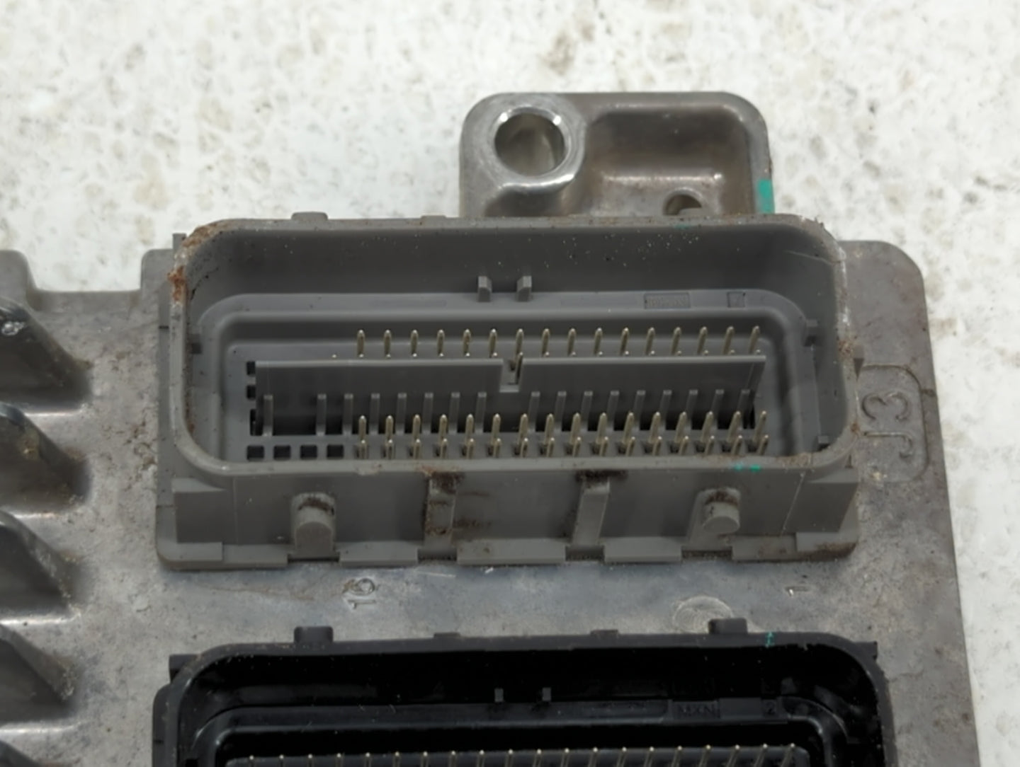 2017-2018 Chevrolet Trax PCM Engine Control Computer ECU ECM PCU OEM P/N:12685776 12668986, 12698131 Fits Fits 2017 2018 201
