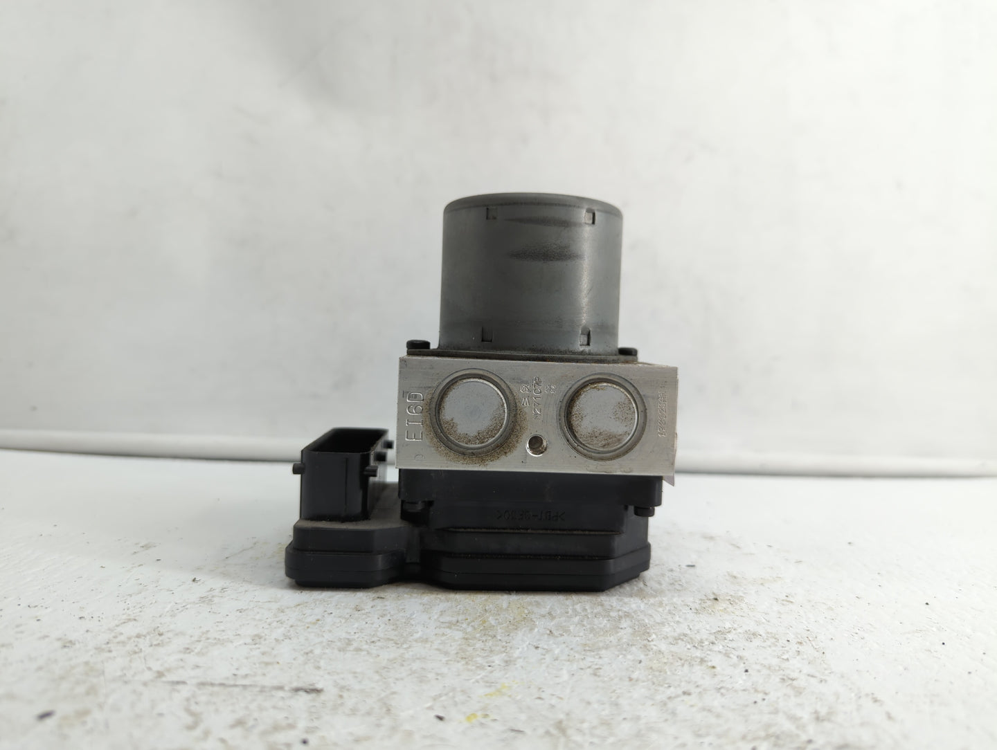 2017-2020 Chevrolet Trax ABS Pump Control Module Replacement P/N:42563014 42643519 Fits Fits 2017 2018 2019 2020 OEM Used Au