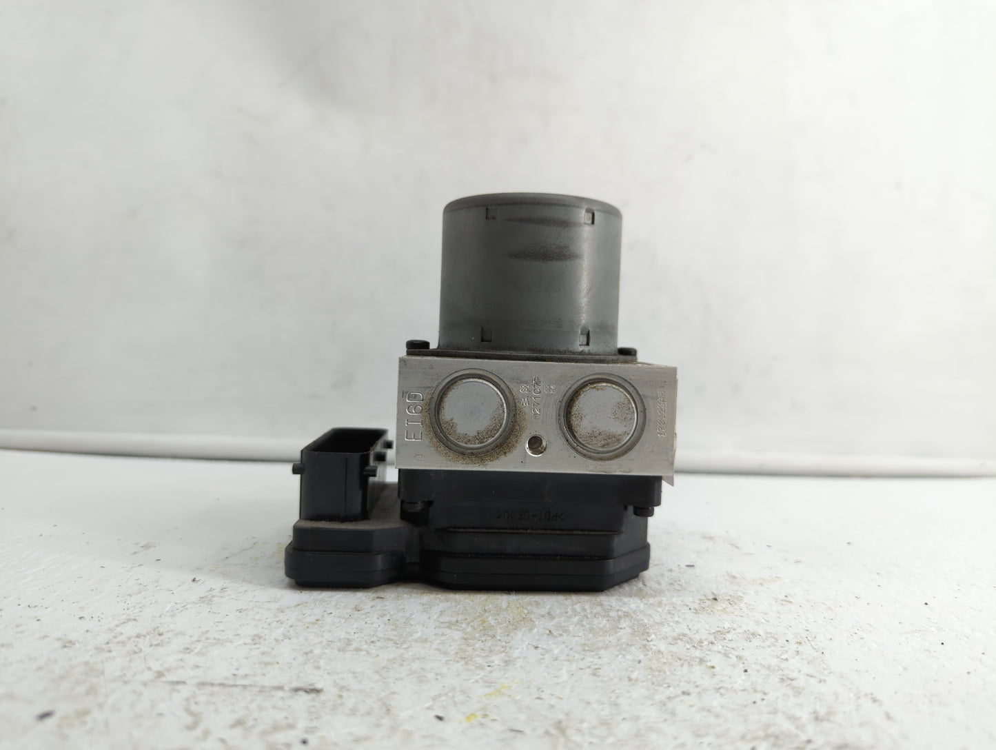 2017-2020 Chevrolet Trax ABS Pump Control Module Replacement P/N:42563014 42643519 Fits Fits 2017 2018 2019 2020 OEM Used Au