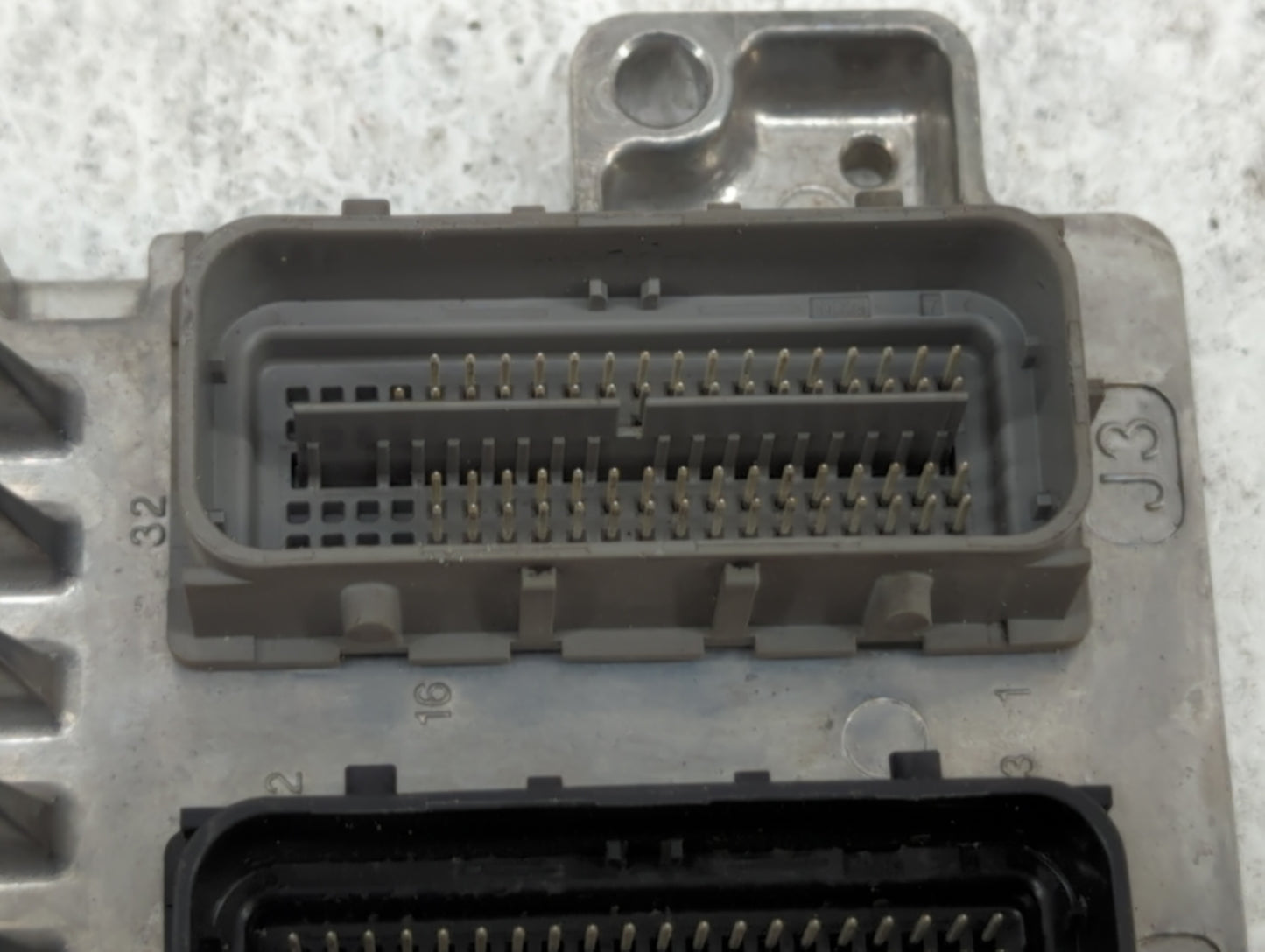 2017-2018 Chevrolet Trax PCM Engine Control Computer ECU ECM PCU OEM P/N:12692201 12679097, 12685776 Fits Fits 2017 2018 201