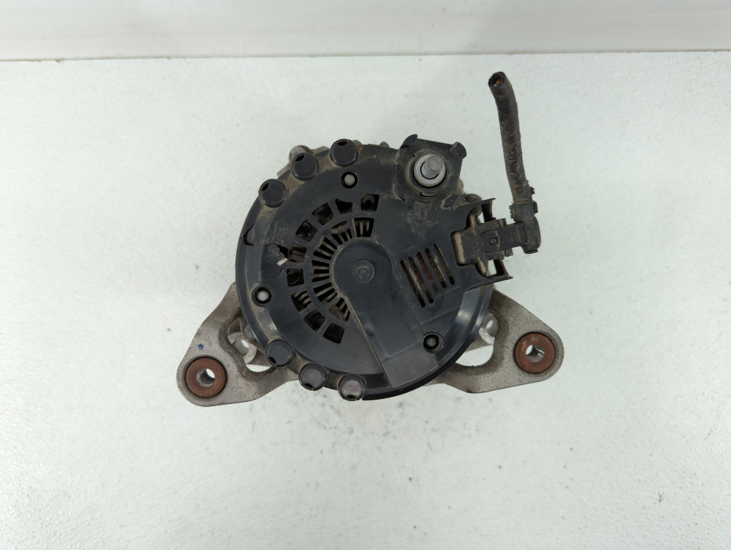 2013-2018 Chevrolet Trax Alternator Replacement Generator Charging Assembly Engine OEM P/N:13577154 13597226 Fits OEM Used A