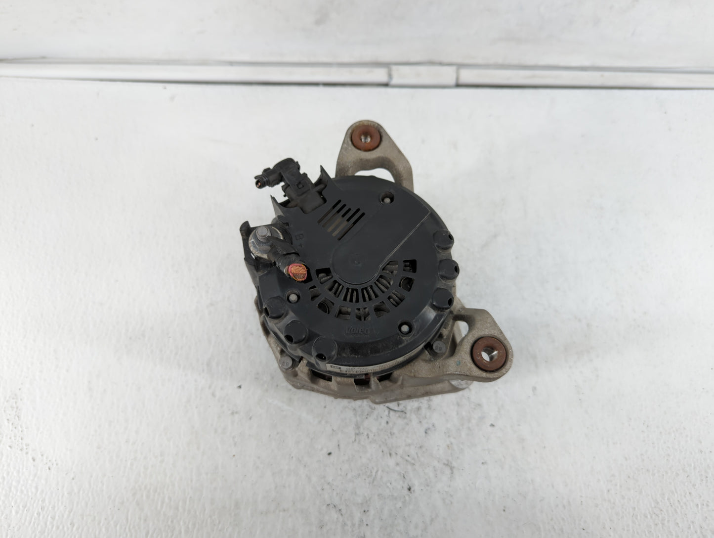 2013-2018 Chevrolet Trax Alternator Replacement Generator Charging Assembly Engine OEM P/N:13577154 13597226 Fits OEM Used A