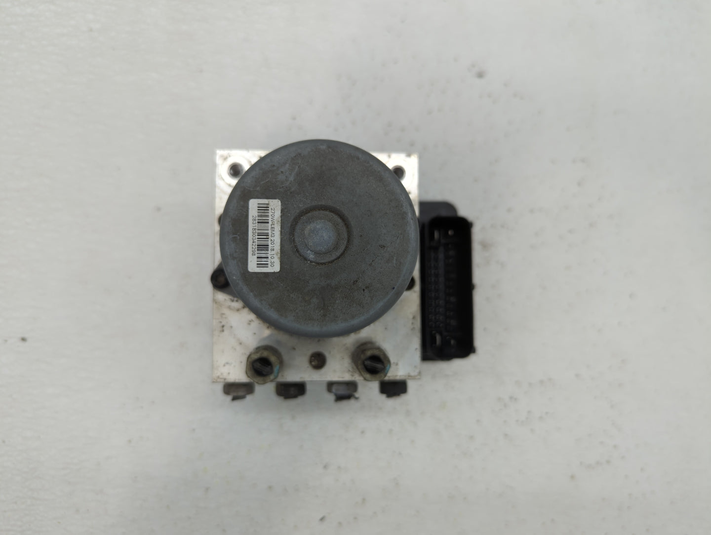 2017-2021 Chevrolet Trax ABS Pump Control Module Replacement P/N:42520669 42643519, 42563014 Fits Fits 2017 2018 2019 2020 2
