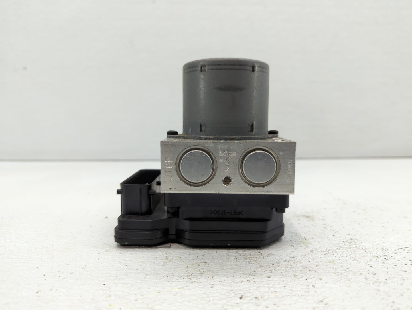 2017-2021 Chevrolet Trax ABS Pump Control Module Replacement P/N:42520669 42643519, 42563014 Fits Fits 2017 2018 2019 2020 2
