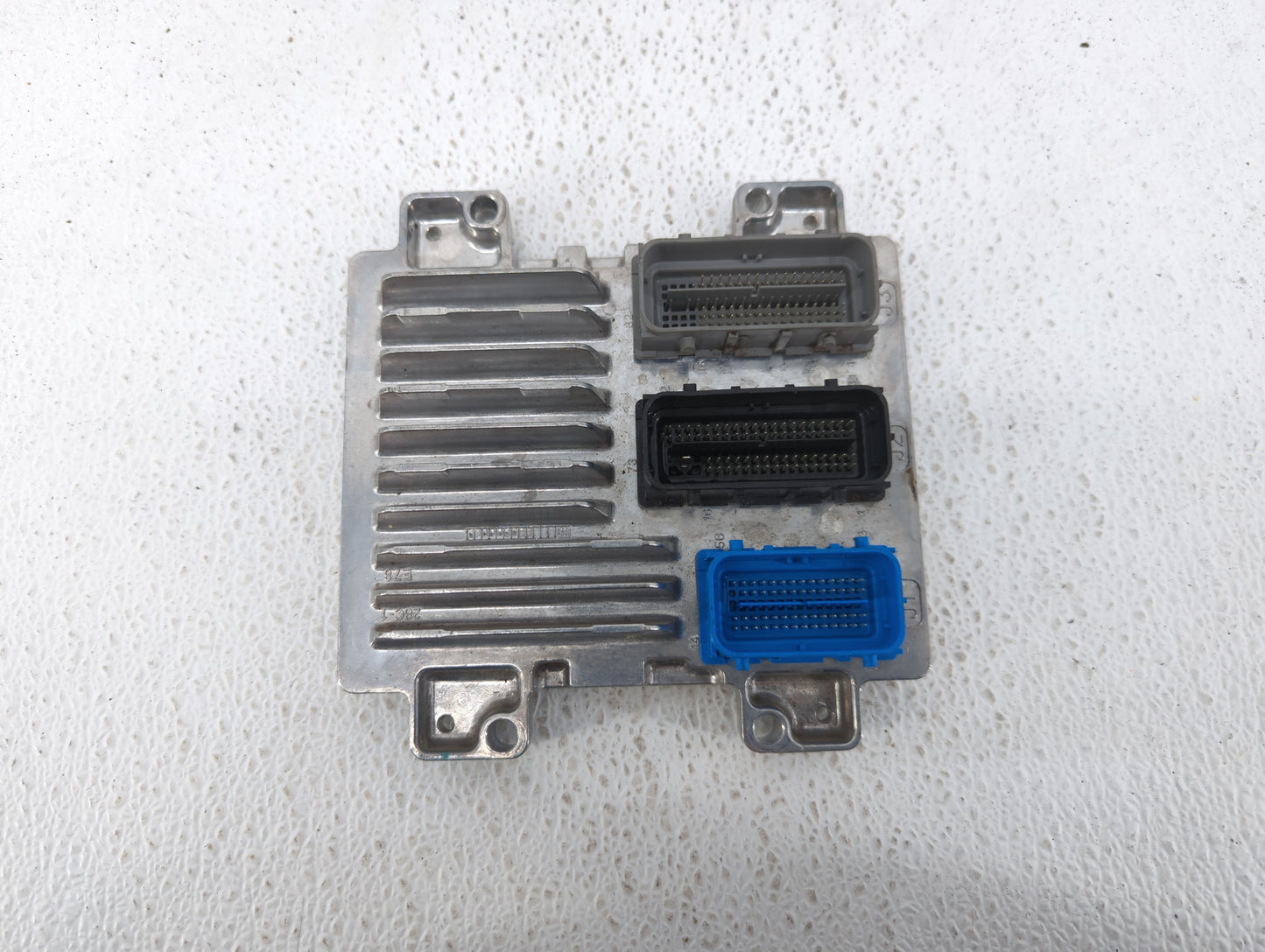 2017-2021 Chevrolet Trax PCM Engine Control Computer ECU ECM PCU OEM P/N:12695536 Fits Fits 2017 2018 2019 2020 2021 OEM Use