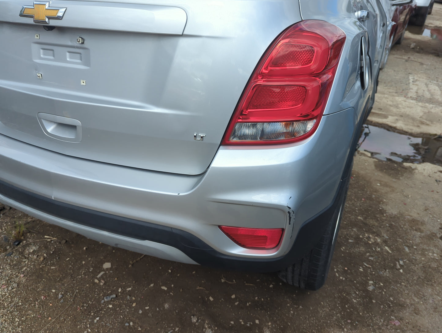 2017-2019 Chevrolet Trax Rear Bumper Assembly Oem 5028808 - Oemusedautoparts1.com