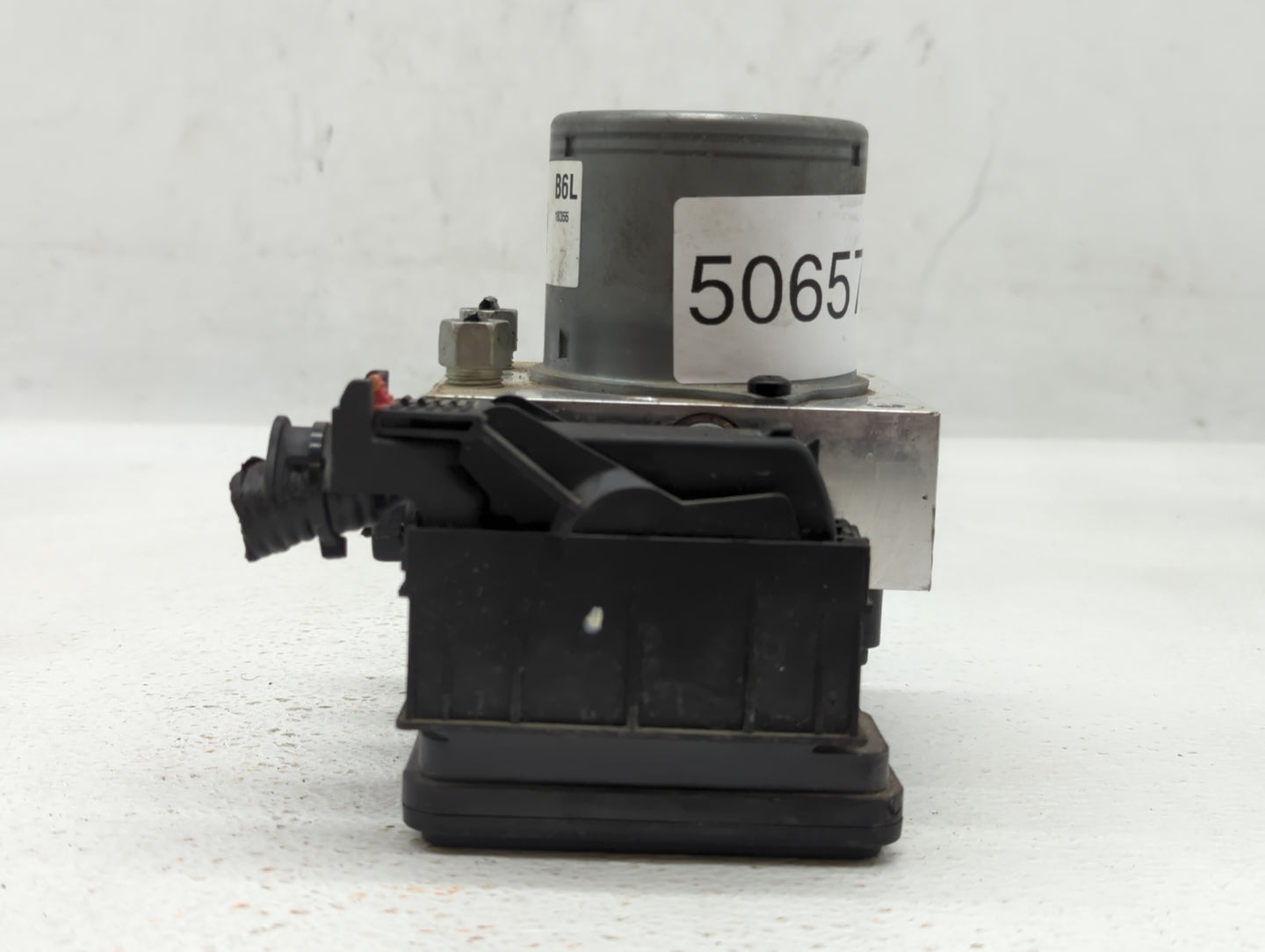 2017-2020 Chevrolet Trax ABS Pump Control Module Replacement P/N:42563014 42643519 Fits Fits 2017 2018 2019 2020 OEM Used Au