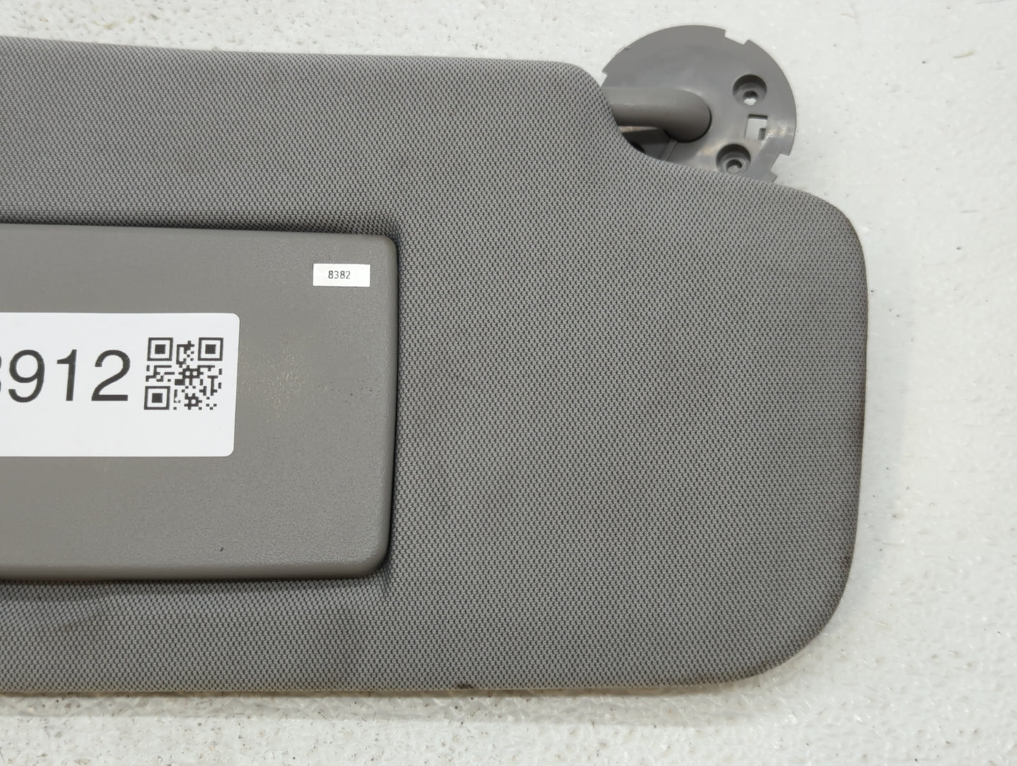 2017-2021 Chevrolet Trax Sun Visor Shade Replacement Passenger Right Mirror Fits Fits 2017 2018 2019 2020 2021 OEM Used Auto