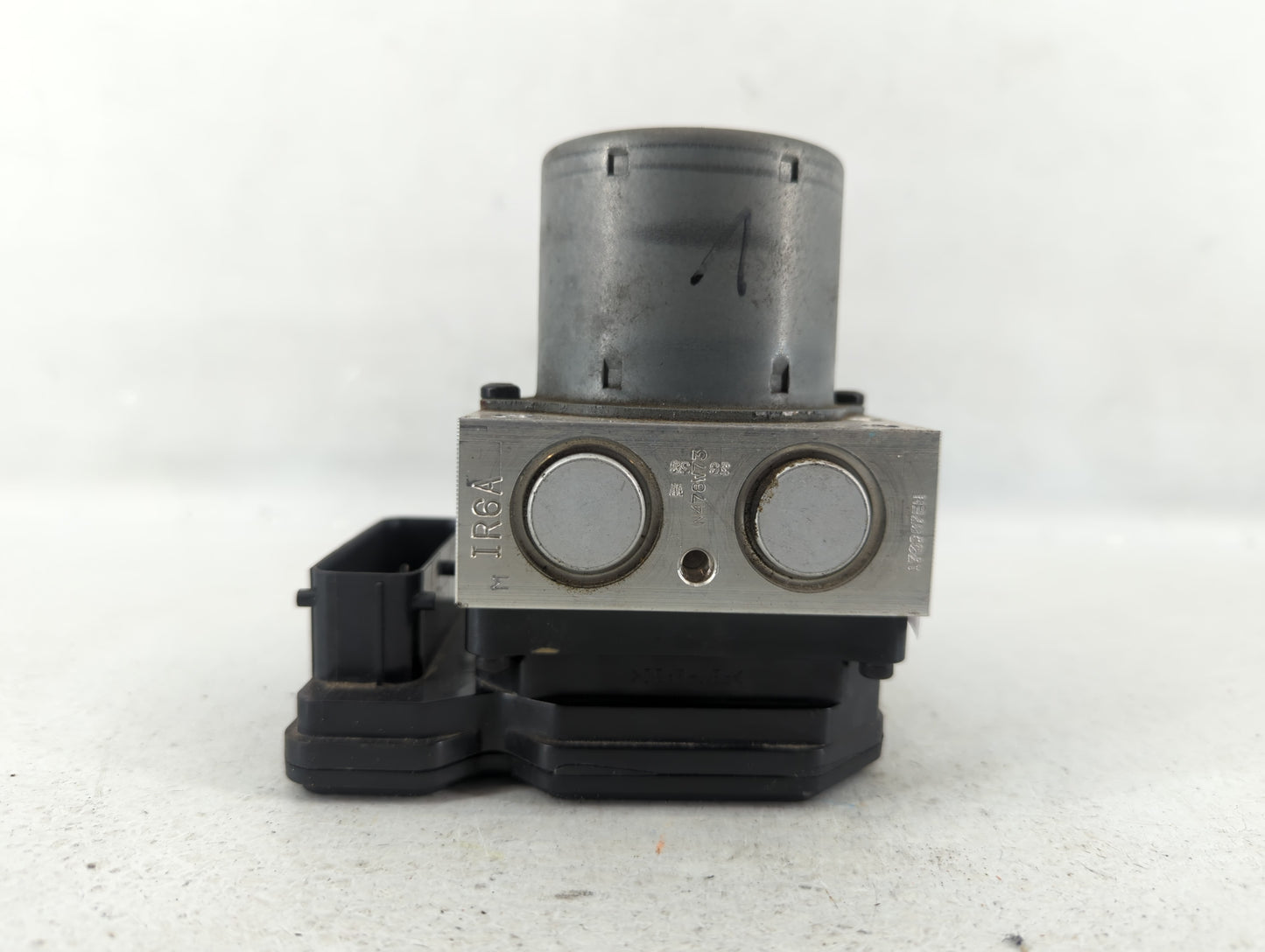 2017-2020 Chevrolet Trax ABS Pump Control Module Replacement P/N:42643519 42563014 Fits Fits 2017 2018 2019 2020 OEM Used Au