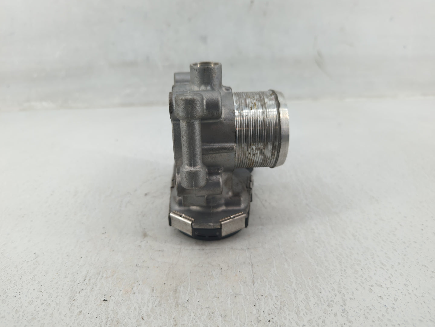 2013-2021 Chevrolet Trax Throttle Body P/N:55565489 Fits Fits 2011 2012 2013 2014 2015 2016 2017 2018 2019 2020 2021 OEM Use