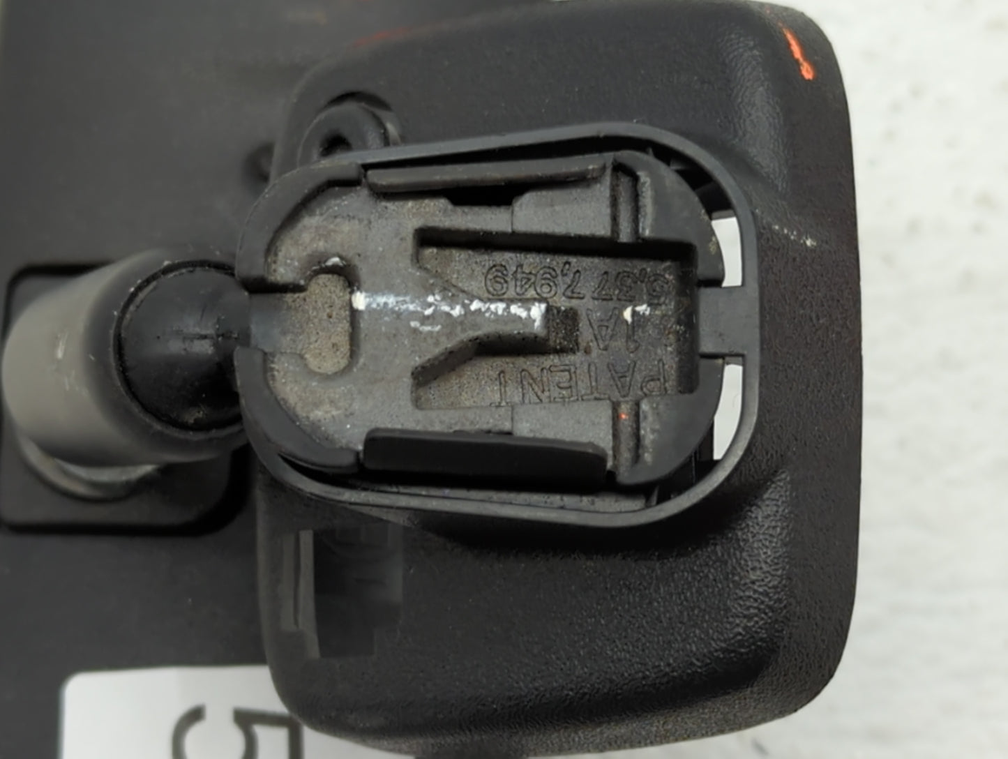 2013-2020 Chevrolet Trax Interior Rear View Mirror Replacement OEM P/N:E8011083 Fits OEM Used Auto Parts - Oemusedautoparts1