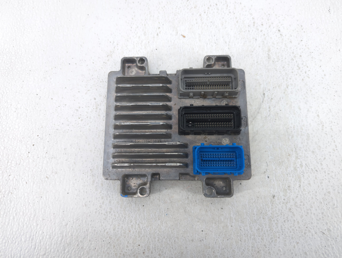 2017-2021 Chevrolet Trax PCM Engine Control Computer ECU ECM PCU OEM P/N:12695536 Fits Fits 2017 2018 2019 2020 2021 OEM Use