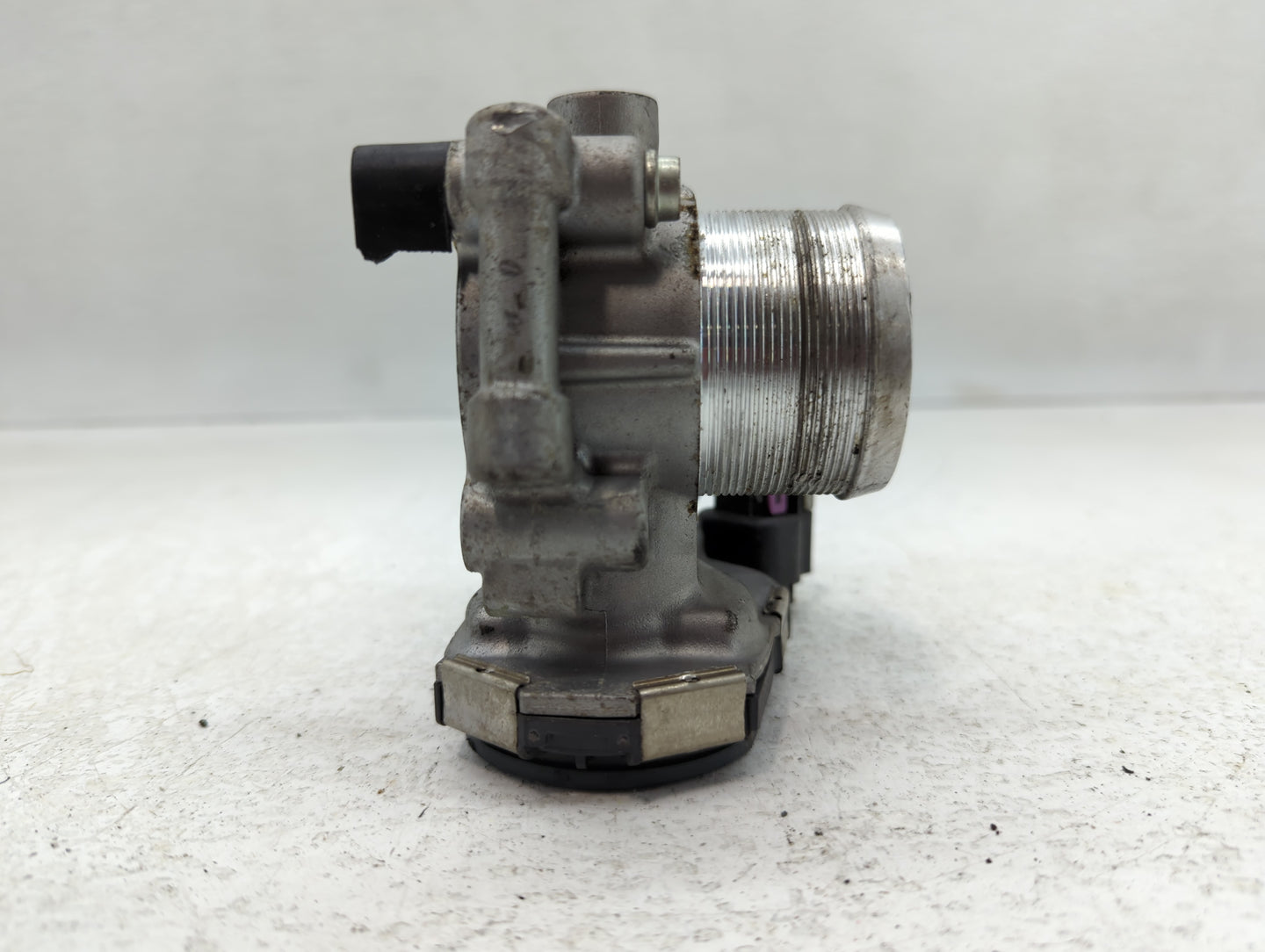 2013-2021 Chevrolet Trax Throttle Body P/N:55 565 489 Fits Fits 2011 2012 2013 2014 2015 2016 2017 2018 2019 2020 2021 OEM U