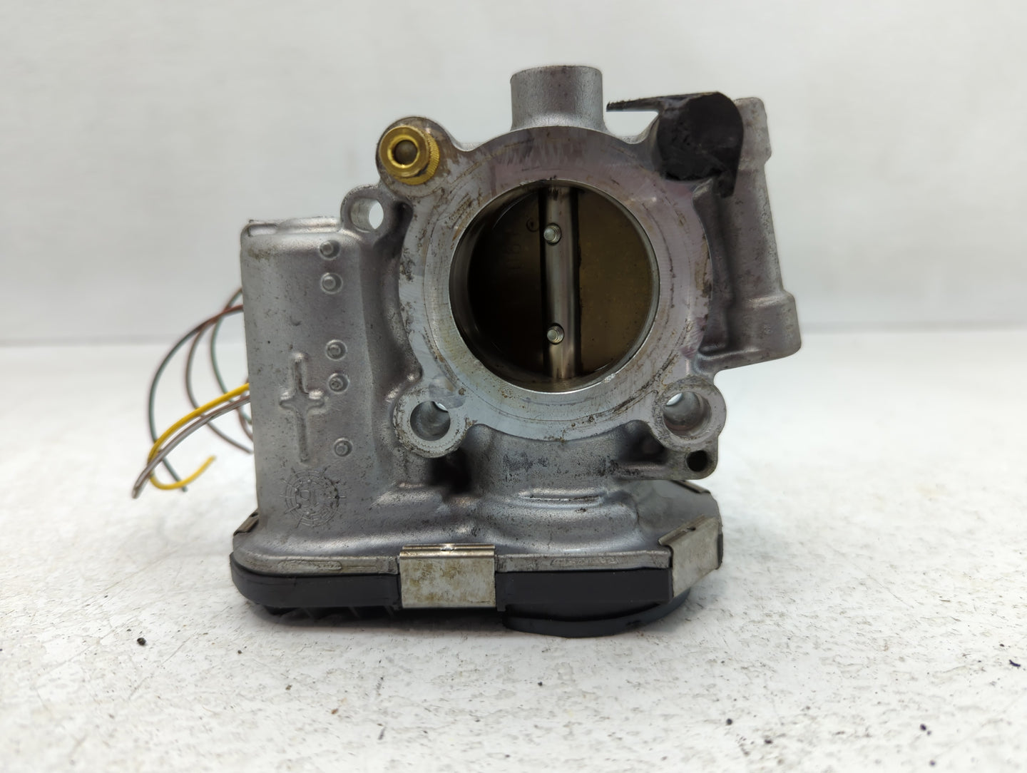 2013-2021 Chevrolet Trax Throttle Body P/N:55 565 489 Fits Fits 2011 2012 2013 2014 2015 2016 2017 2018 2019 2020 2021 OEM U