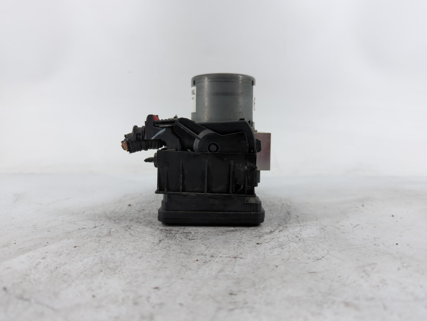 2017-2021 Chevrolet Trax ABS Pump Control Module Replacement P/N:42643519 Fits Fits 2017 2018 2019 2020 2021 OEM Used Auto P