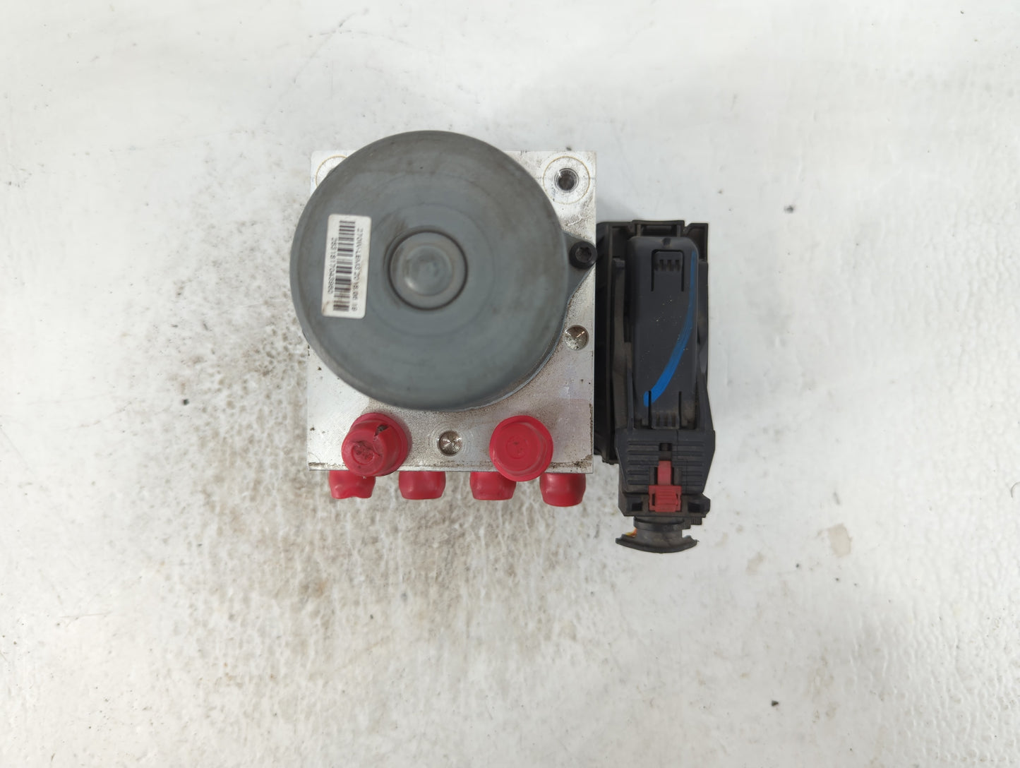 2017-2020 Chevrolet Trax ABS Pump Control Module Replacement P/N:42643519 Fits Fits 2017 2018 2019 2020 OEM Used Auto Parts 
