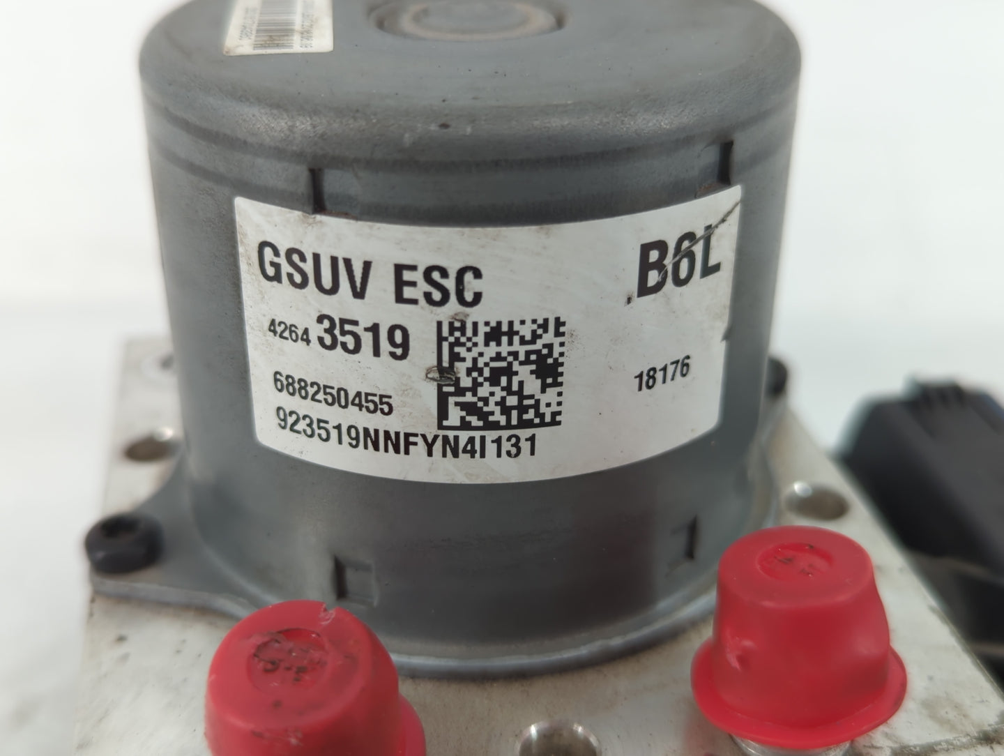 2017-2020 Chevrolet Trax ABS Pump Control Module Replacement P/N:42643519 Fits Fits 2017 2018 2019 2020 OEM Used Auto Parts 