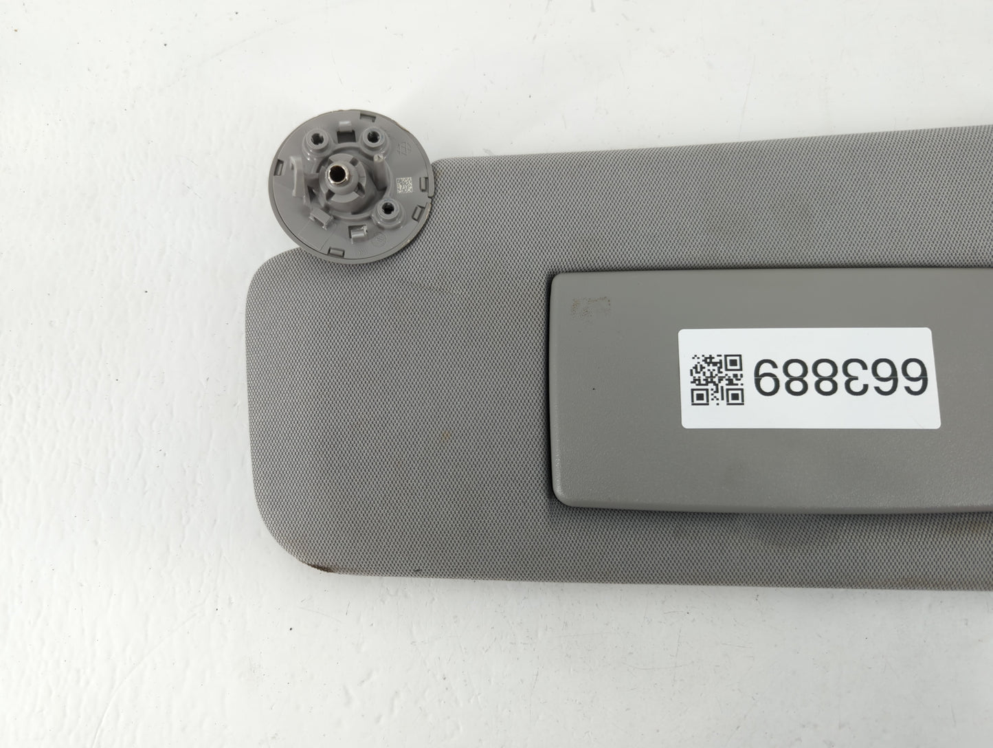 2017-2021 Chevrolet Trax Sun Visor Shade Replacement Passenger Right Mirror Fits Fits 2017 2018 2019 2020 2021 OEM Used Auto