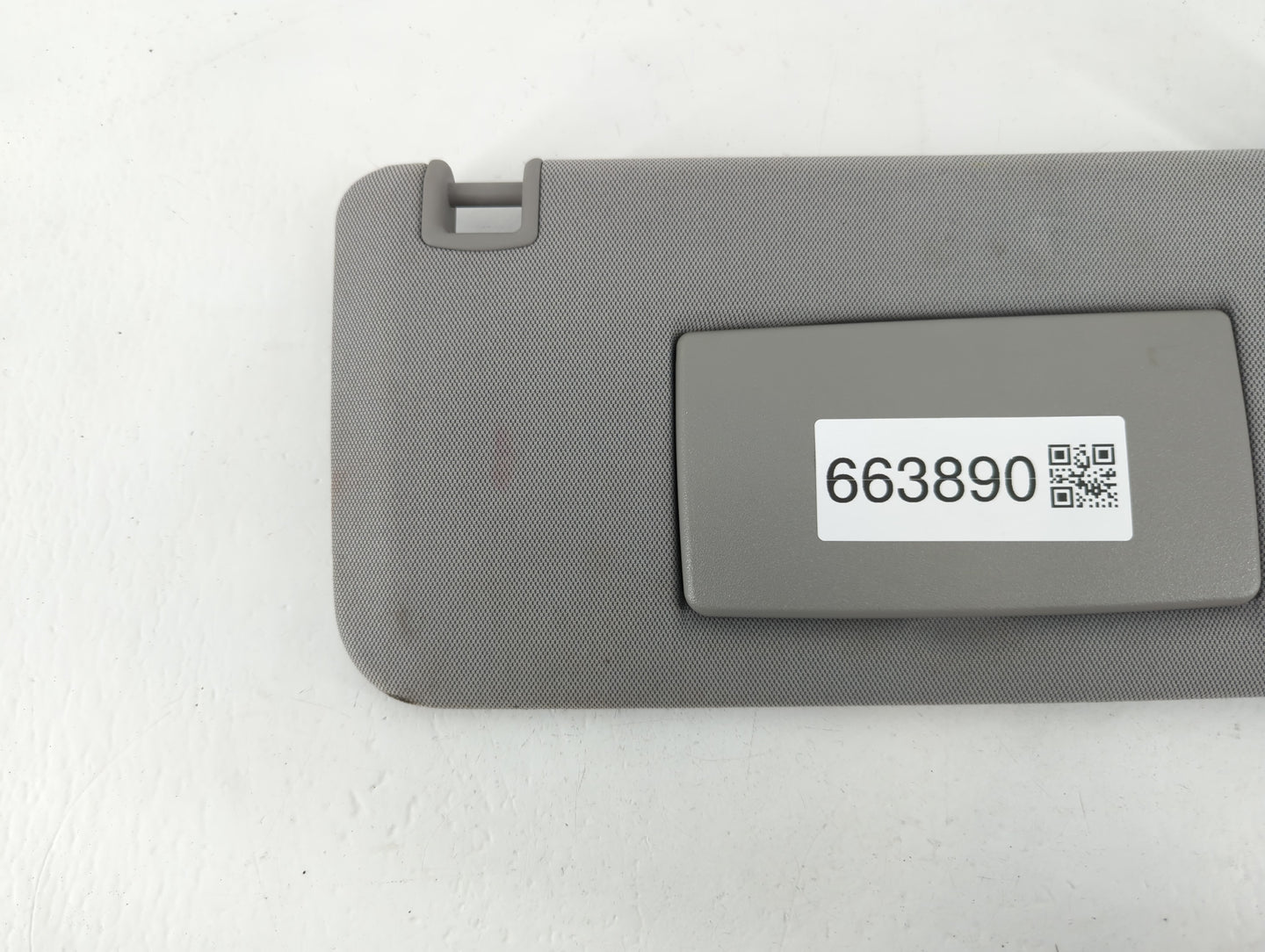 2017-2021 Chevrolet Trax Sun Visor Shade Replacement Passenger Right Mirror Fits Fits 2017 2018 2019 2020 2021 OEM Used Auto