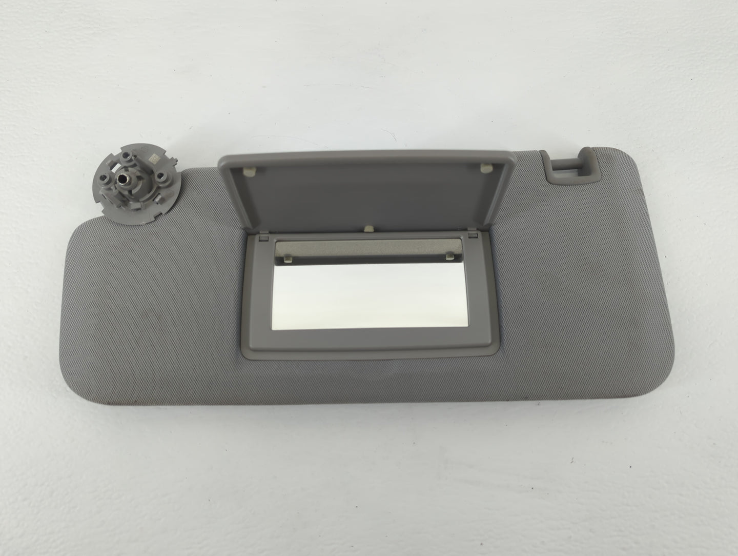 2017-2021 Chevrolet Trax Sun Visor Shade Replacement Driver Left Mirror Fits Fits 2017 2018 2019 2020 2021 OEM Used Auto Par