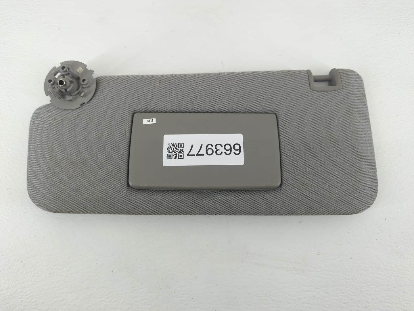 2017-2021 Chevrolet Trax Sun Visor Shade Replacement Driver Left Mirror Fits Fits 2017 2018 2019 2020 2021 OEM Used Auto Par