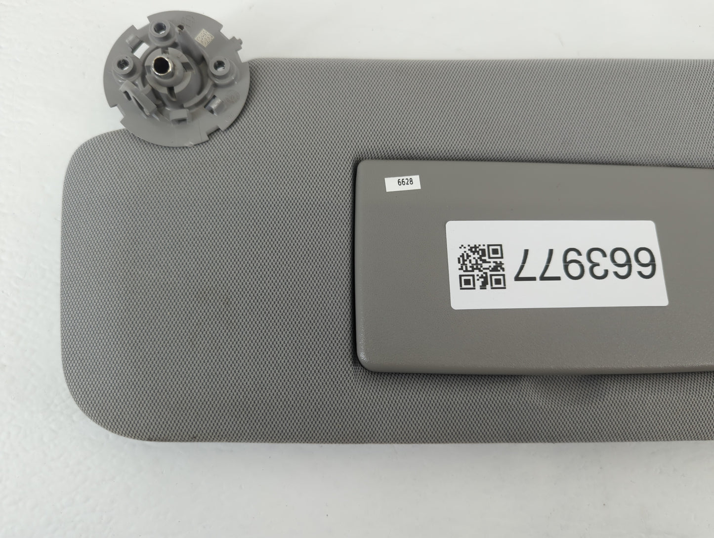 2017-2021 Chevrolet Trax Sun Visor Shade Replacement Driver Left Mirror Fits Fits 2017 2018 2019 2020 2021 OEM Used Auto Par