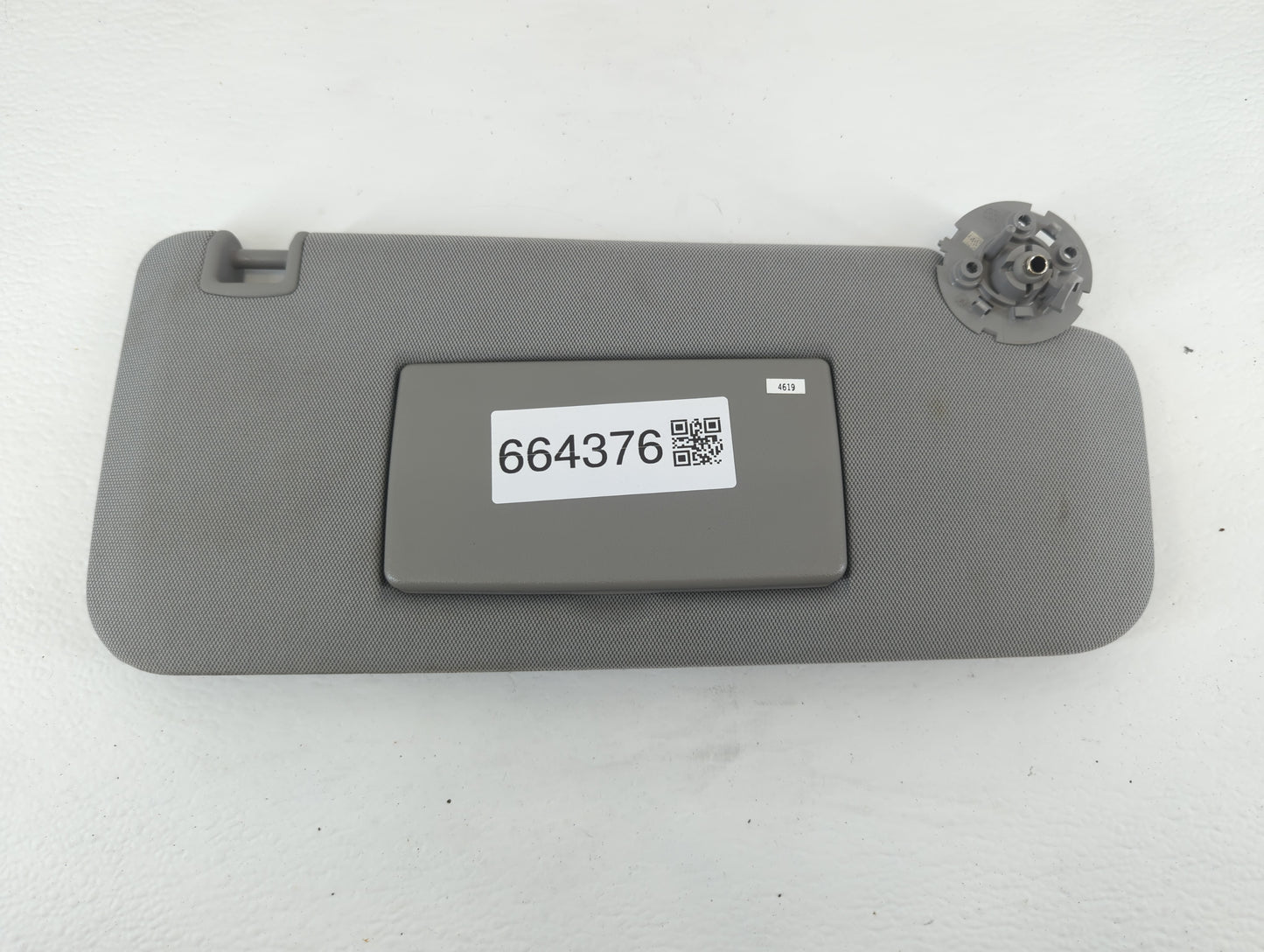 2017-2021 Chevrolet Trax Sun Visor Shade Replacement Passenger Right Mirror Fits Fits 2017 2018 2019 2020 2021 OEM Used Auto