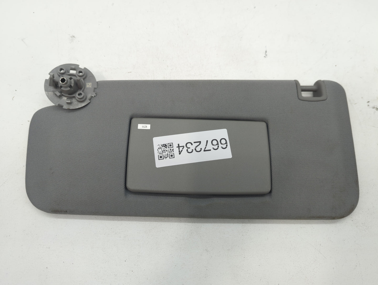 2017-2020 Chevrolet Trax Sun Visor Shade Replacement Driver Left Mirror Fits Fits 2017 2018 2019 2020 OEM Used Auto Parts - 