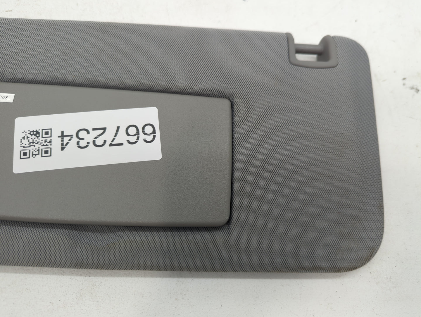 2017-2020 Chevrolet Trax Sun Visor Shade Replacement Driver Left Mirror Fits Fits 2017 2018 2019 2020 OEM Used Auto Parts - 