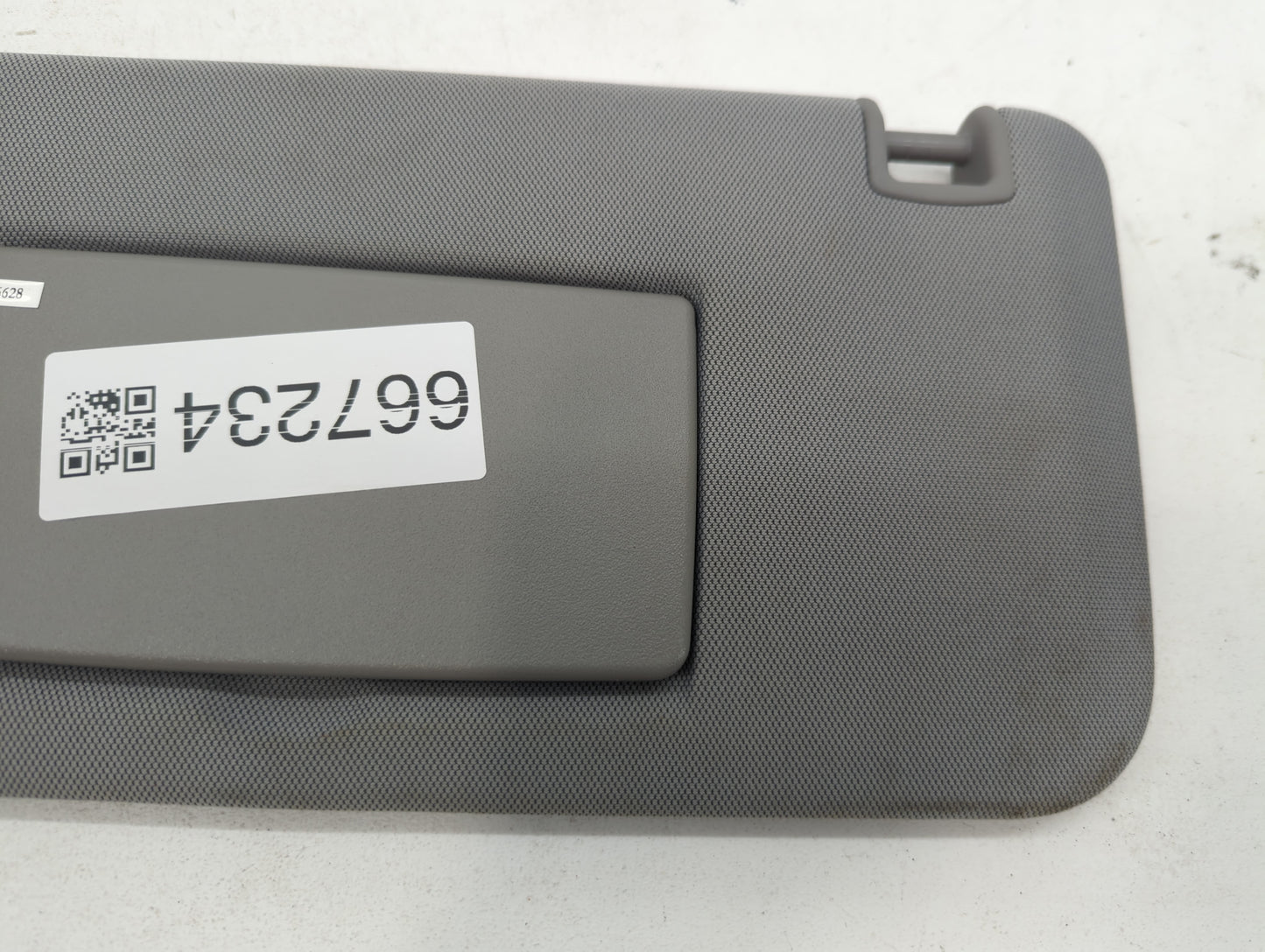 2017-2020 Chevrolet Trax Sun Visor Shade Replacement Driver Left Mirror Fits Fits 2017 2018 2019 2020 OEM Used Auto Parts - 