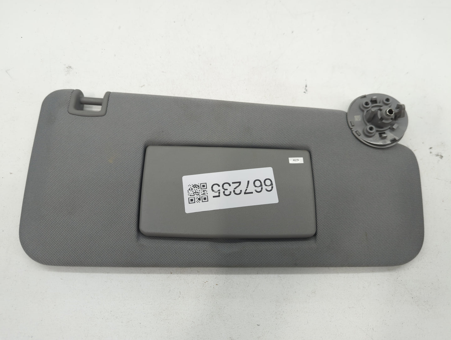 2017-2020 Chevrolet Trax Sun Visor Shade Replacement Passenger Right Mirror Fits Fits 2017 2018 2019 2020 OEM Used Auto Part