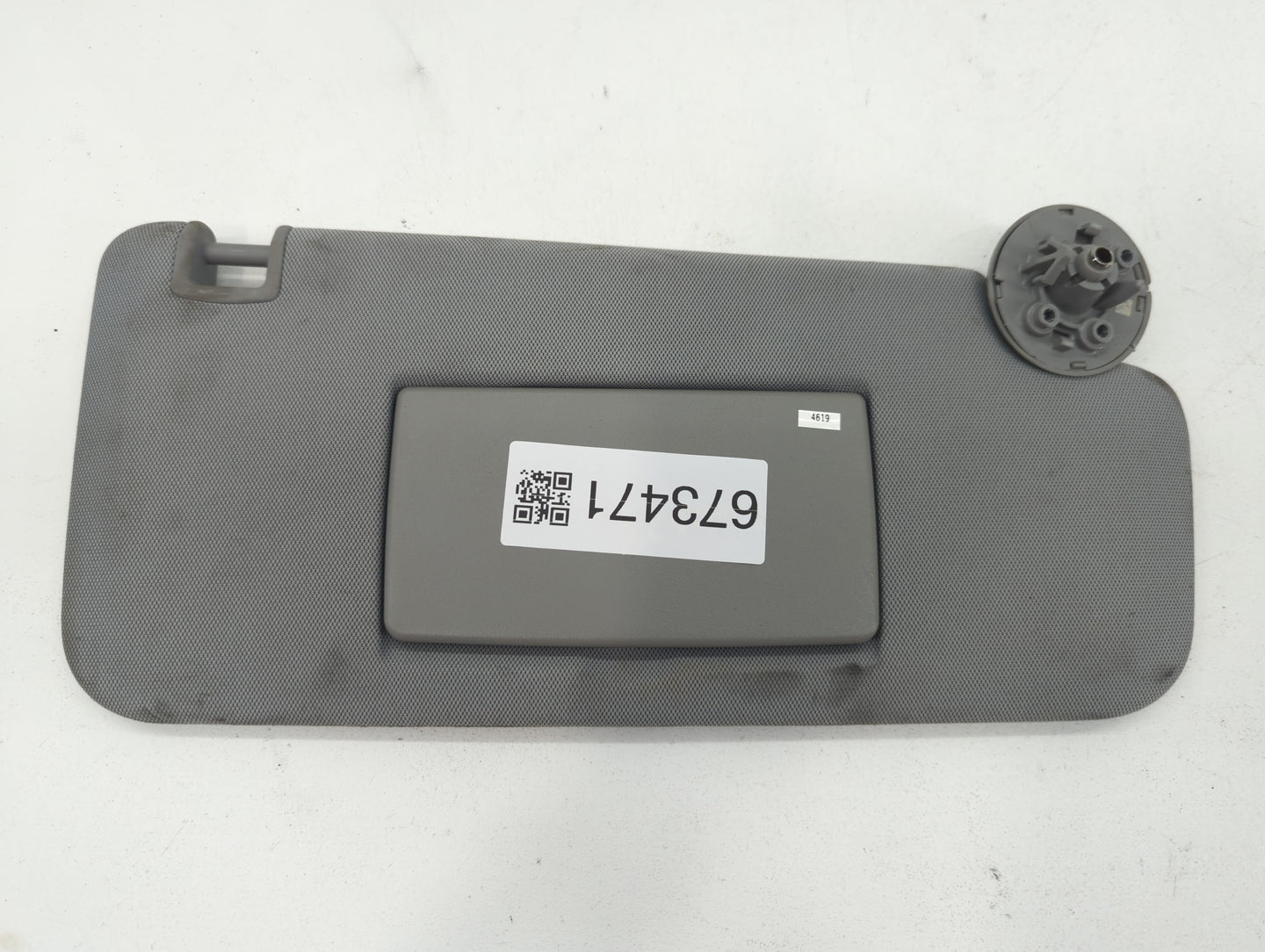 2017-2021 Chevrolet Trax Sun Visor Shade Replacement Passenger Right Mirror Fits Fits 2017 2018 2019 2020 2021 OEM Used Auto