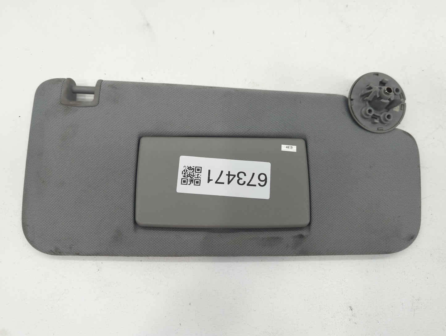 2017-2021 Chevrolet Trax Sun Visor Shade Replacement Passenger Right Mirror Fits Fits 2017 2018 2019 2020 2021 OEM Used Auto