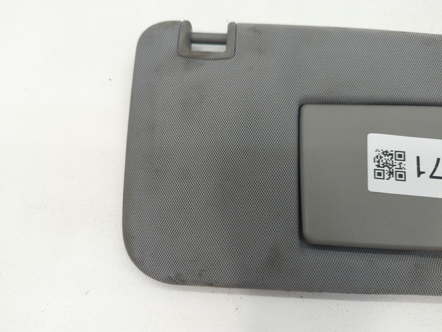 2017-2021 Chevrolet Trax Sun Visor Shade Replacement Passenger Right Mirror Fits Fits 2017 2018 2019 2020 2021 OEM Used Auto