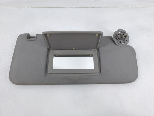 2017-2021 Chevrolet Trax Sun Visor Shade Replacement Passenger Right Mirror Fits Fits 2017 2018 2019 2020 2021 OEM Used Auto