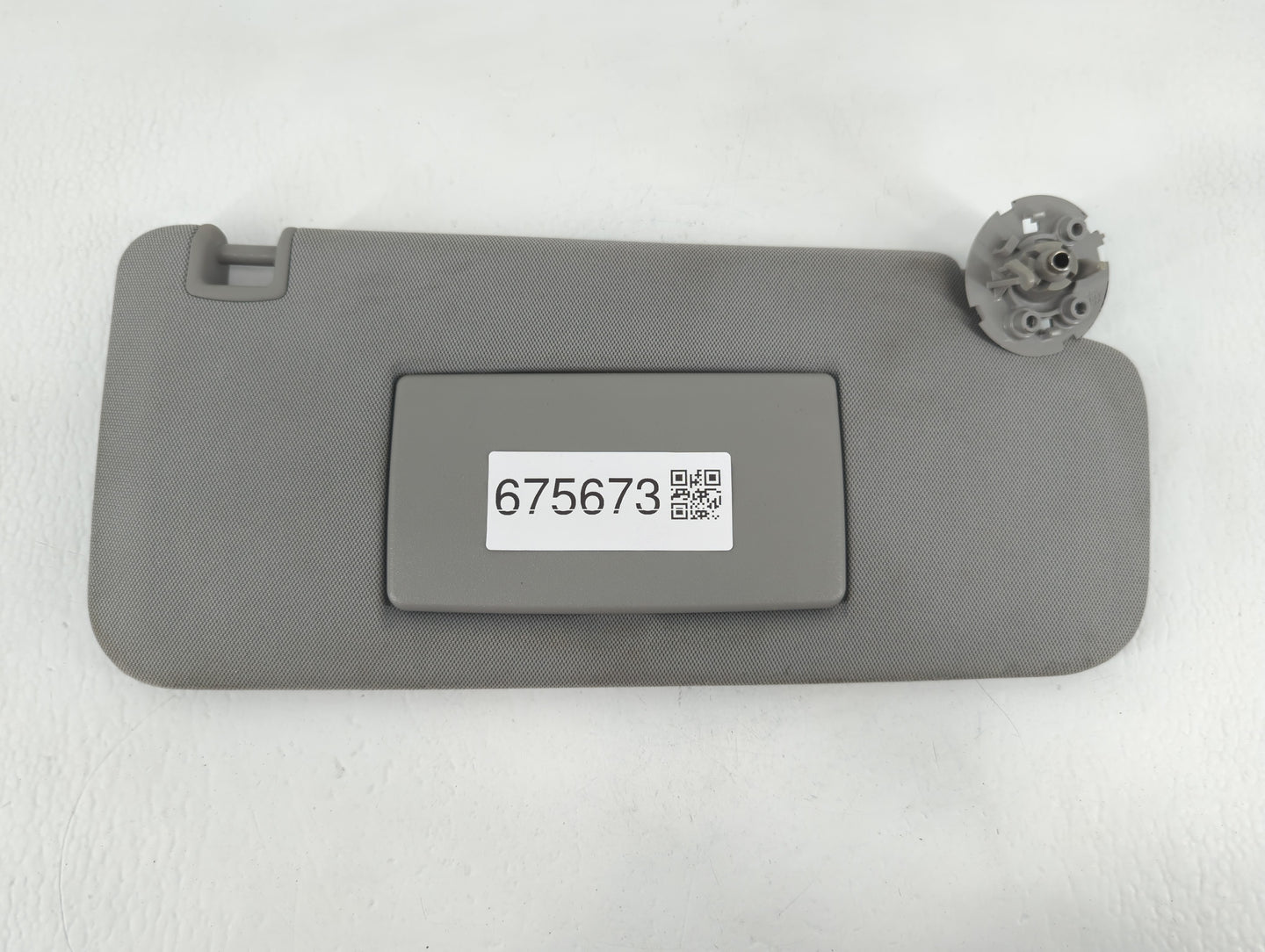 2017-2021 Chevrolet Trax Sun Visor Shade Replacement Passenger Right Mirror Fits Fits 2017 2018 2019 2020 2021 OEM Used Auto