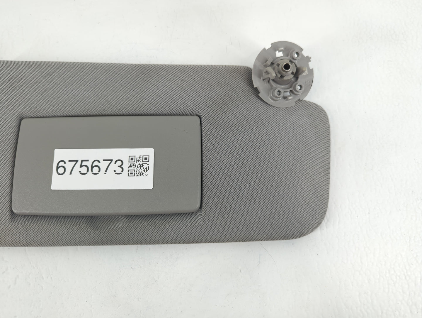 2017-2021 Chevrolet Trax Sun Visor Shade Replacement Passenger Right Mirror Fits Fits 2017 2018 2019 2020 2021 OEM Used Auto