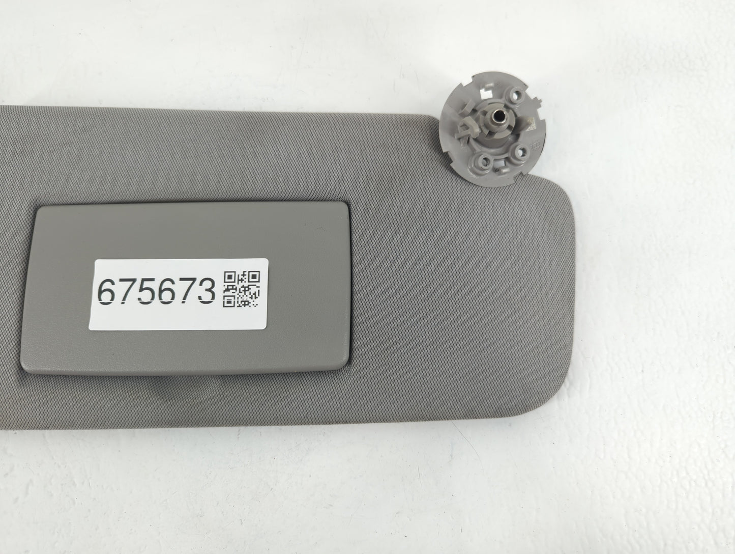 2017-2021 Chevrolet Trax Sun Visor Shade Replacement Passenger Right Mirror Fits Fits 2017 2018 2019 2020 2021 OEM Used Auto