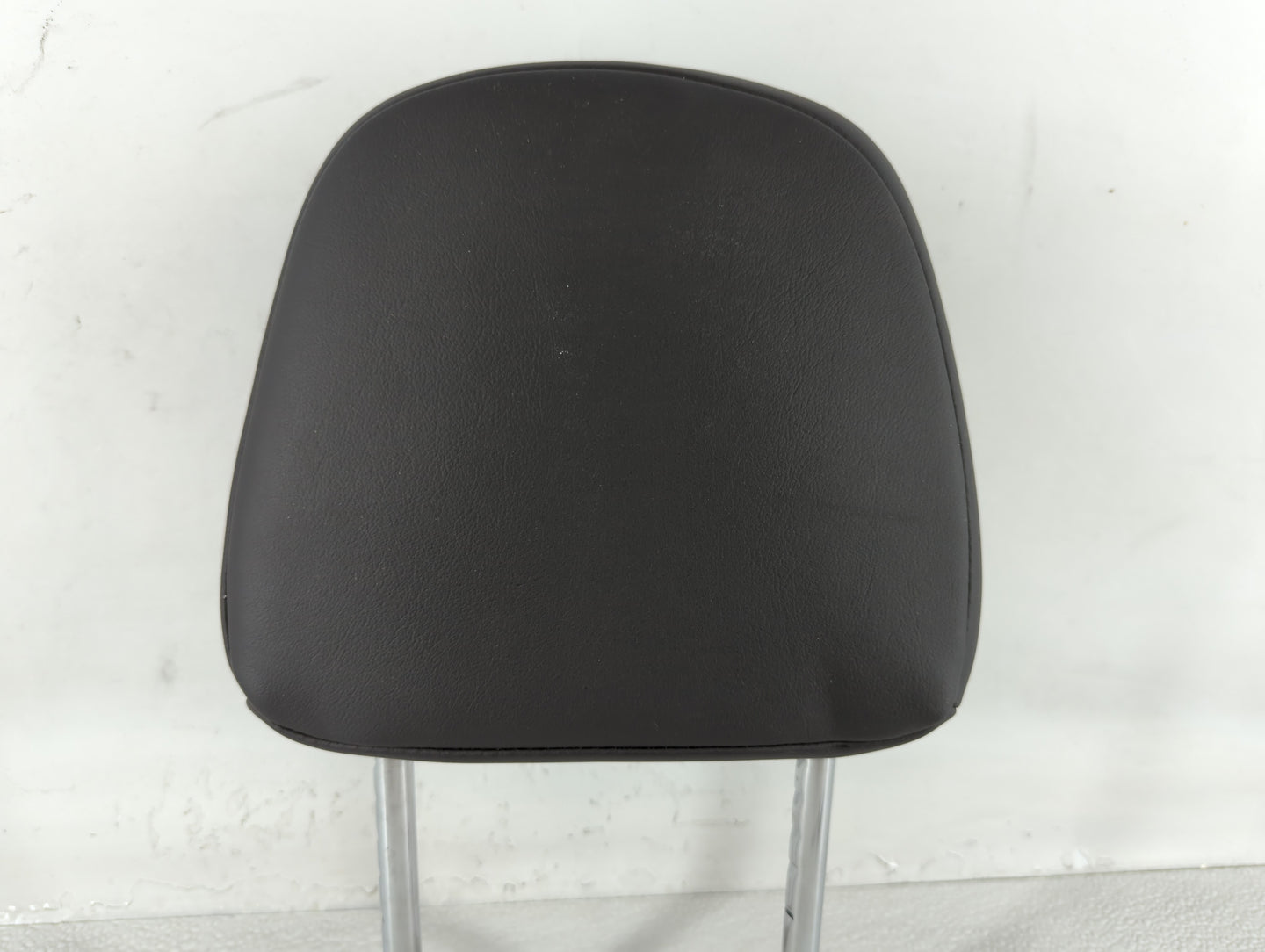 2015-2021 Chevrolet Trax Headrest Head Rest Rear Seat Black - Oemusedautoparts1.com