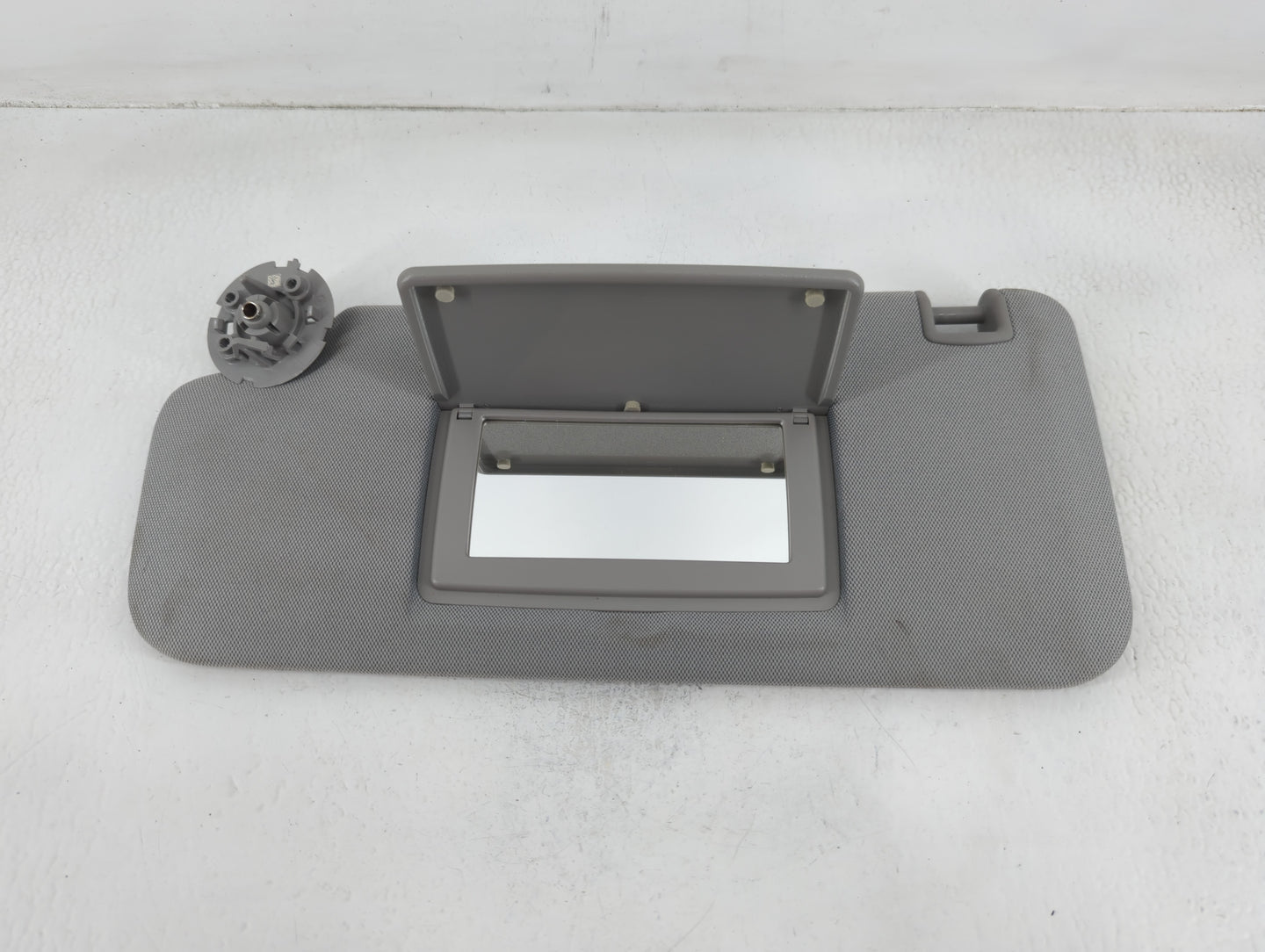 2017-2021 Chevrolet Trax Sun Visor Shade Replacement Driver Left Mirror Fits Fits 2017 2018 2019 2020 2021 OEM Used Auto Par
