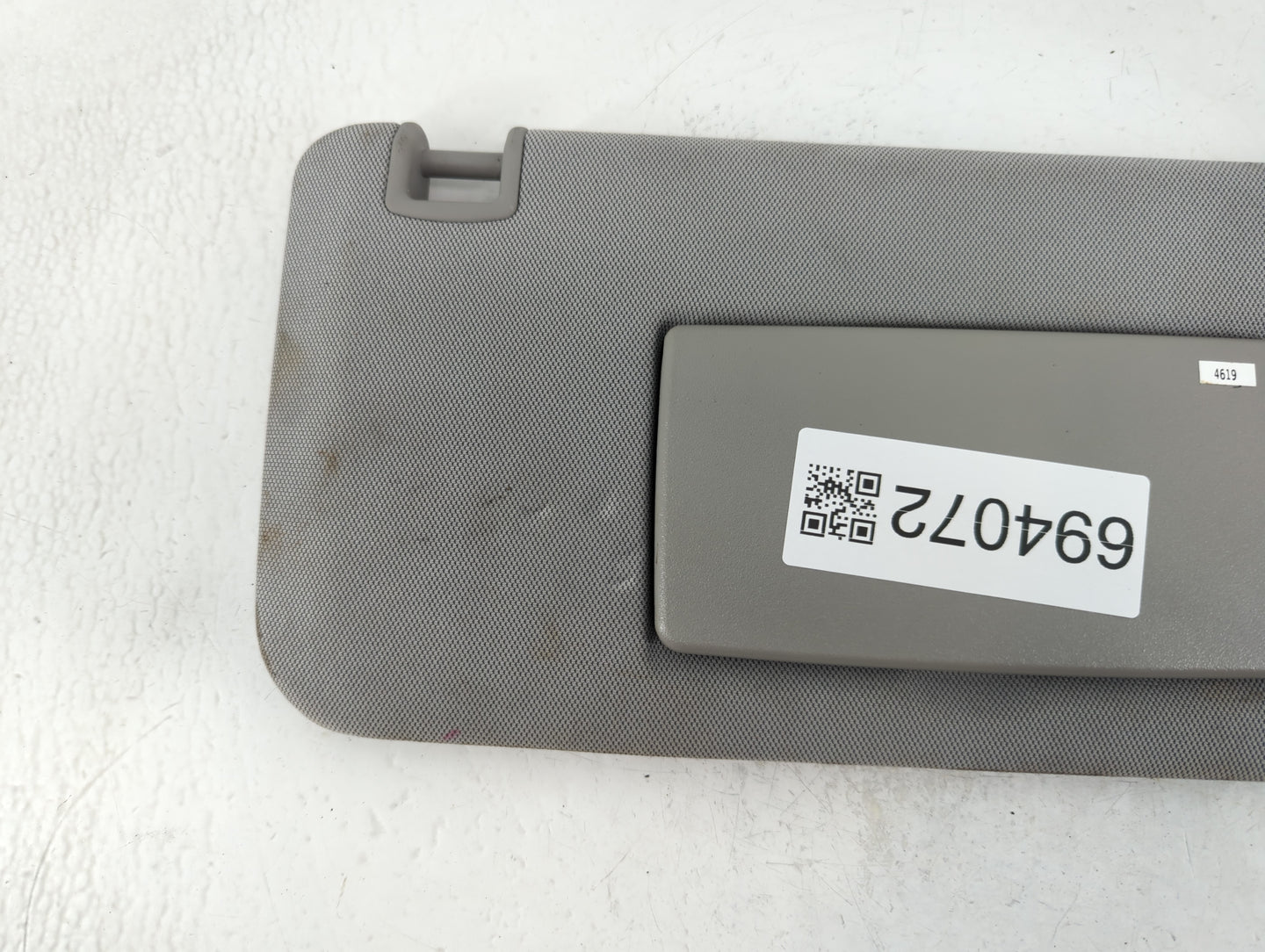 2017-2021 Chevrolet Trax Sun Visor Shade Replacement Passenger Right Mirror Fits Fits 2017 2018 2019 2020 2021 OEM Used Auto