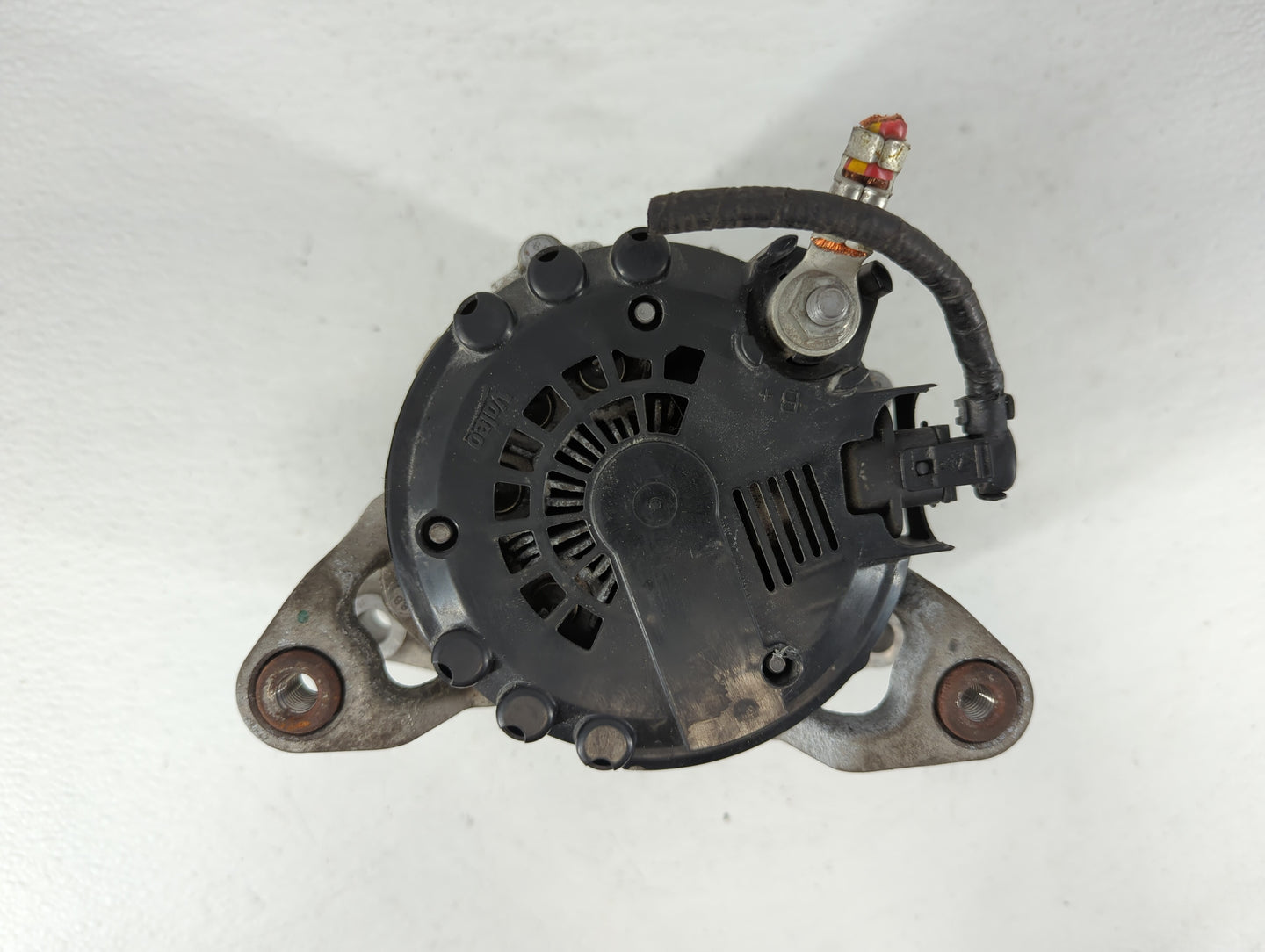 2013-2021 Chevrolet Trax Alternator Replacement Generator Charging Assembly Engine OEM P/N:13597226 Fits OEM Used Auto Parts