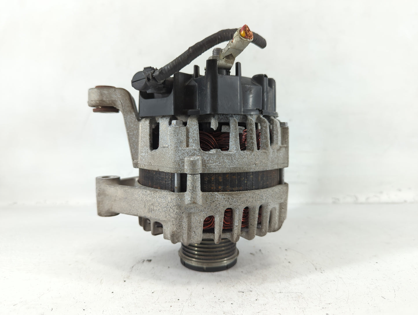 2013-2021 Chevrolet Trax Alternator Replacement Generator Charging Assembly Engine OEM P/N:13597226 Fits OEM Used Auto Parts