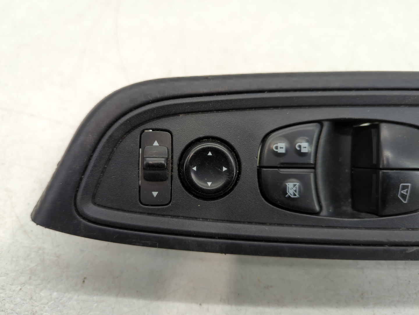2017-2021 Chevrolet Trax Master Power Window Switch Replacement Driver Side Left P/N:25570 5RA0A AAA1037 Fits OEM Used Auto 