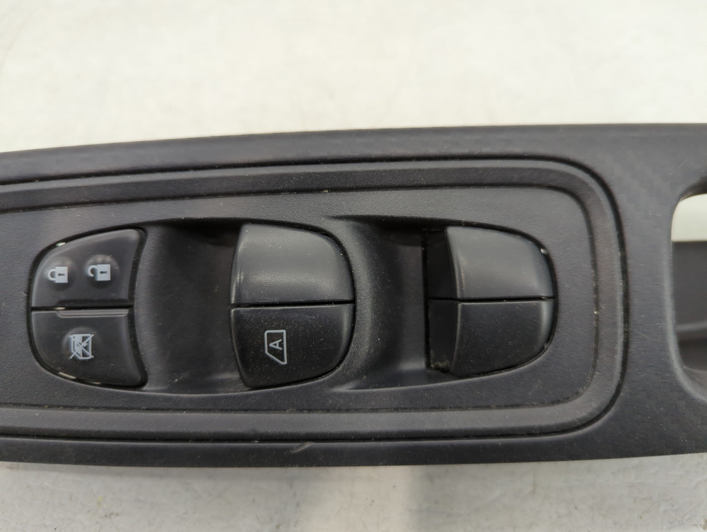 2017-2021 Chevrolet Trax Master Power Window Switch Replacement Driver Side Left P/N:25570 5RA0A AAA1037 Fits OEM Used Auto 