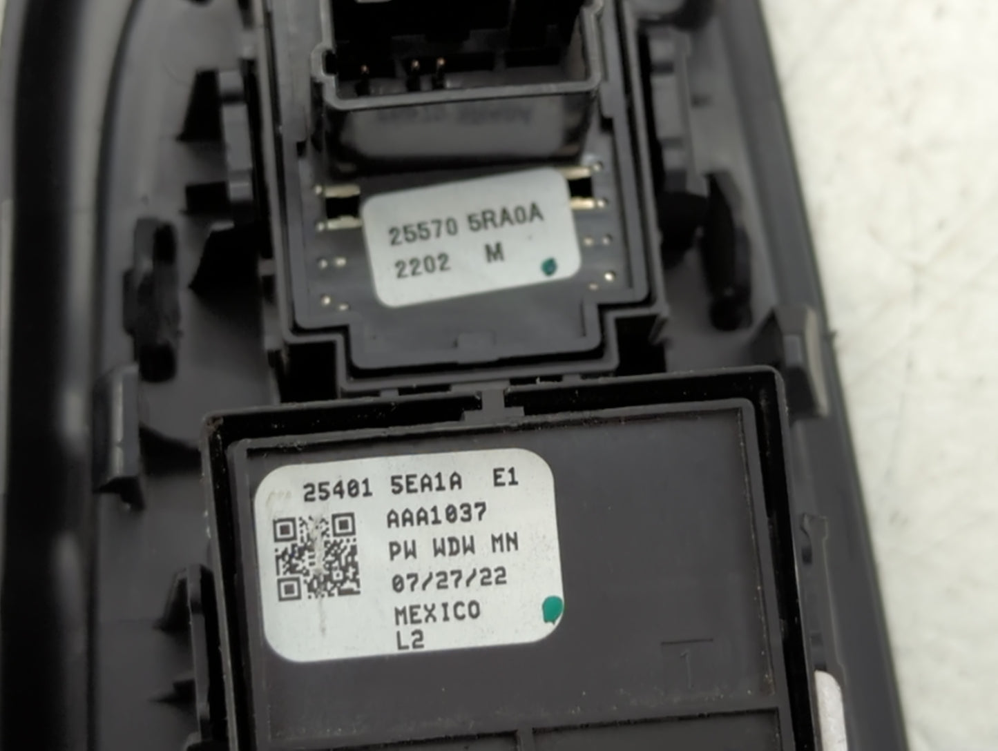 2017-2021 Chevrolet Trax Master Power Window Switch Replacement Driver Side Left P/N:25570 5RA0A AAA1037 Fits OEM Used Auto 